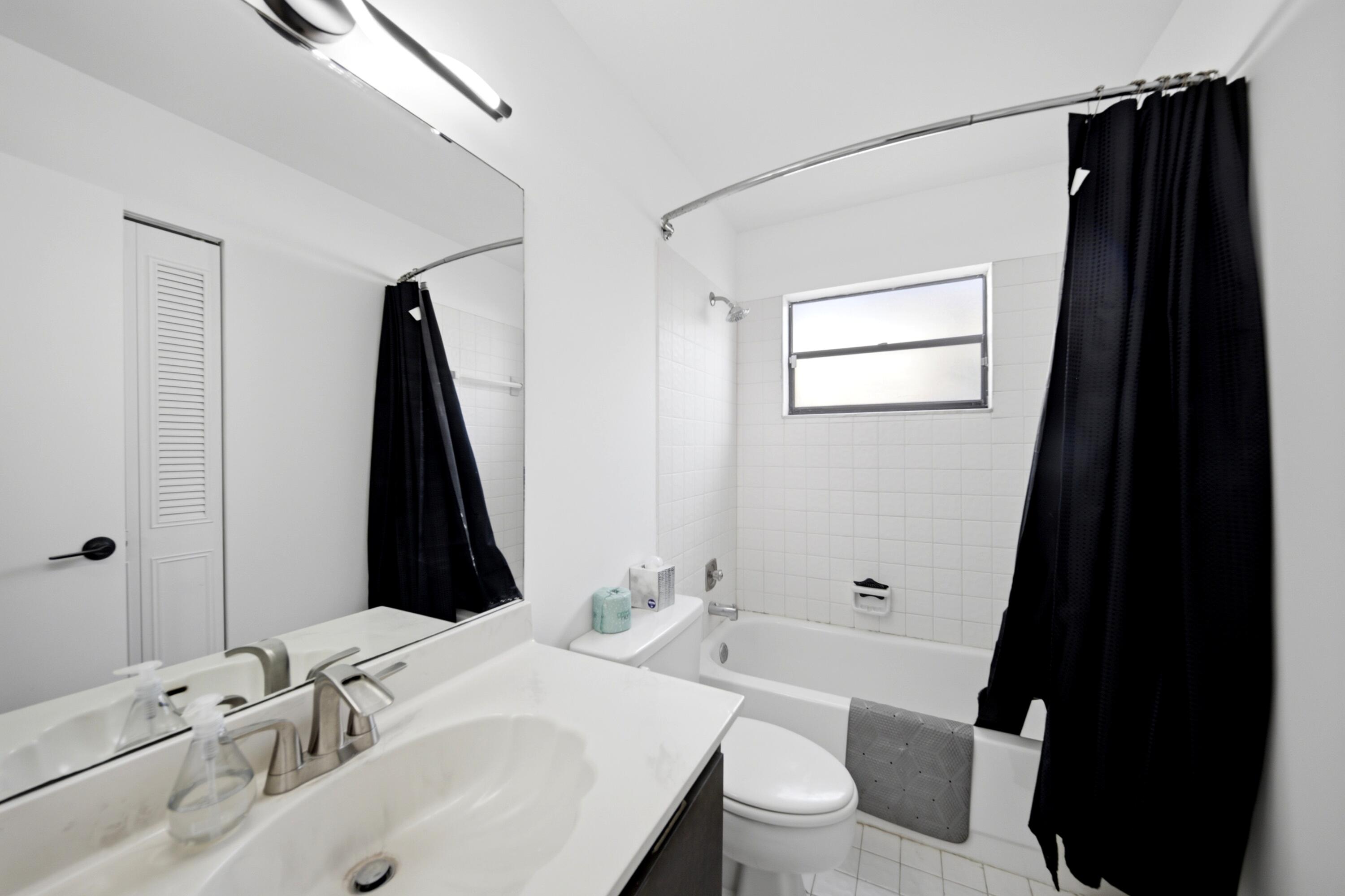 8114 Nutmeg Way Property Photo 19