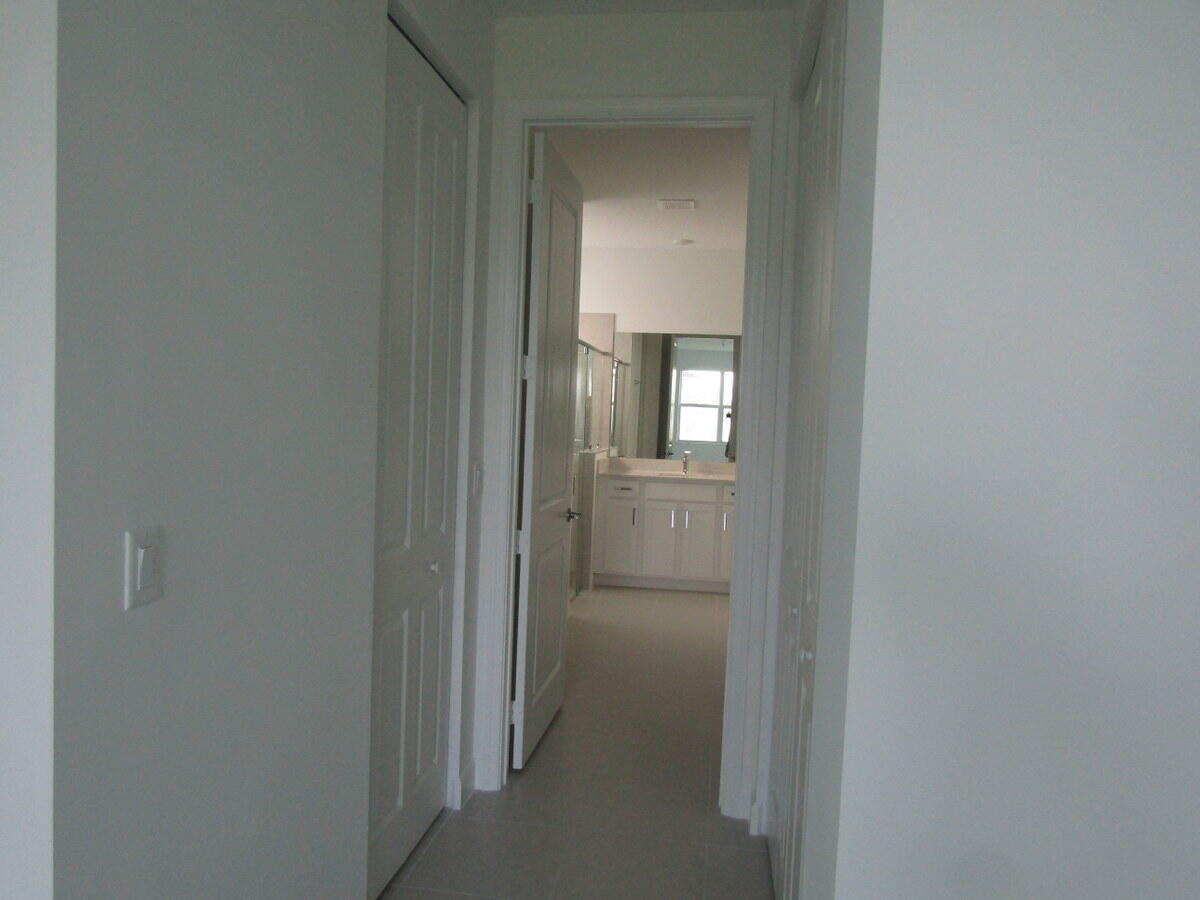 1689 Wandering Willow Way Property Photo 11
