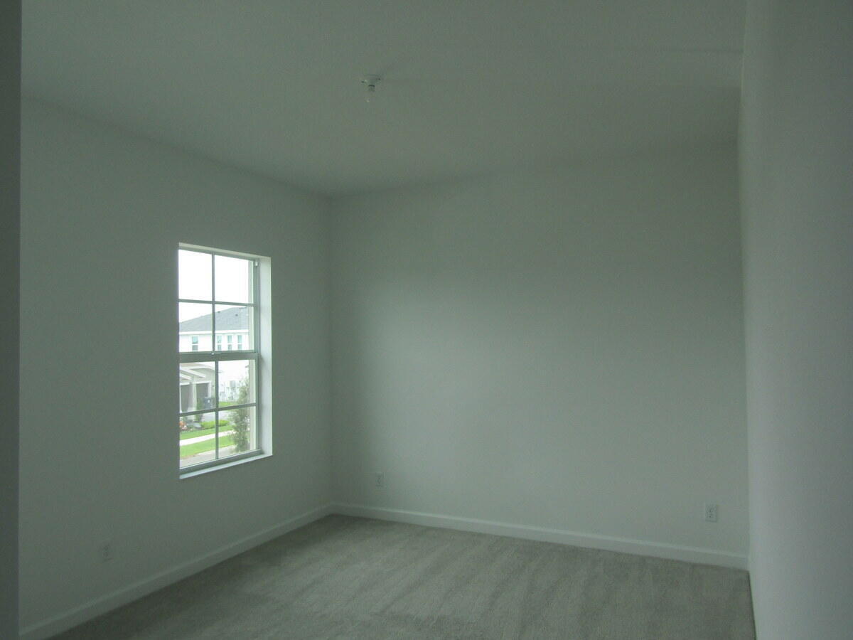 1689 Wandering Willow Way Property Photo 15