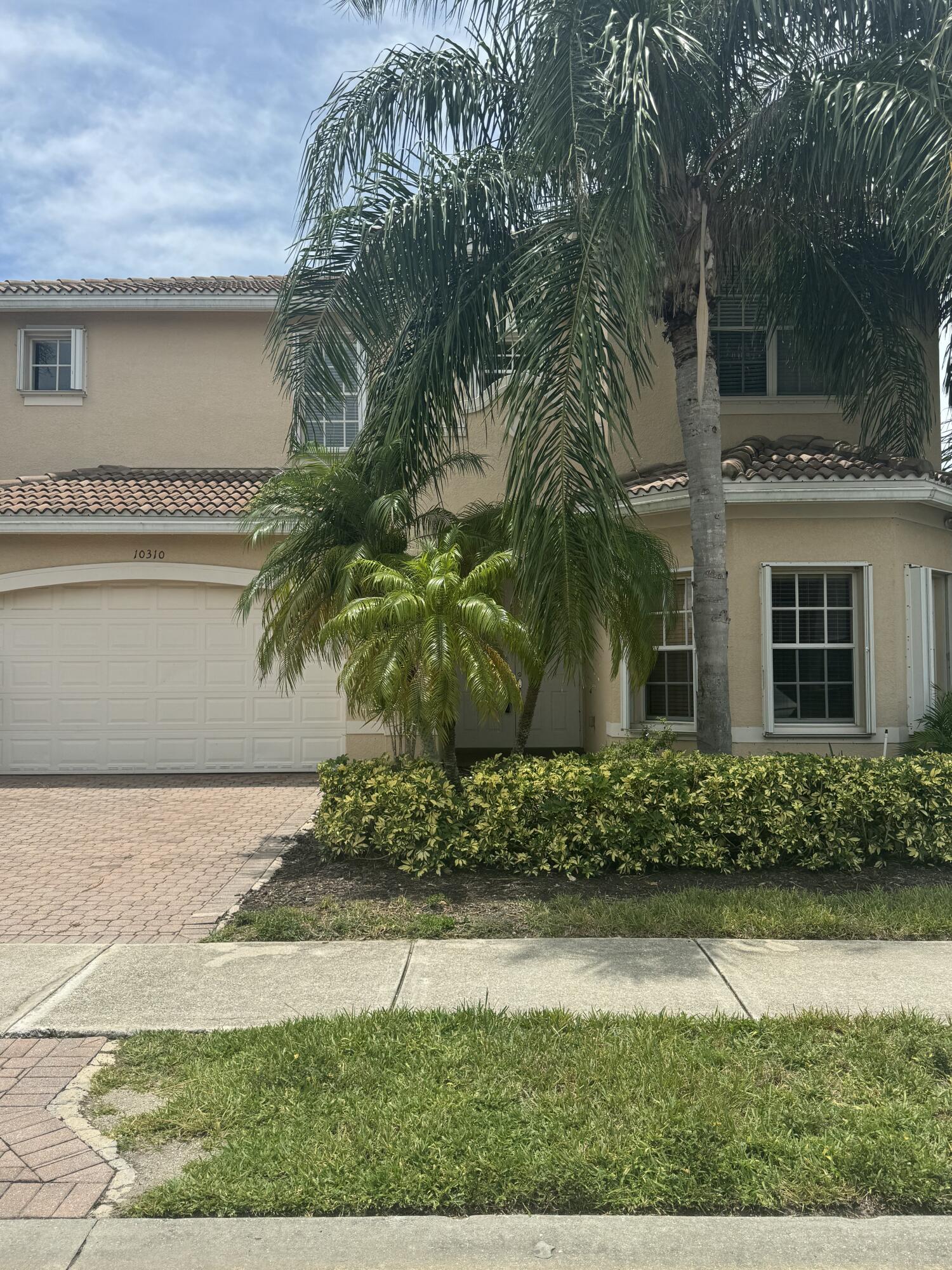 10310 Carolina Willow Drive Property Photo 1
