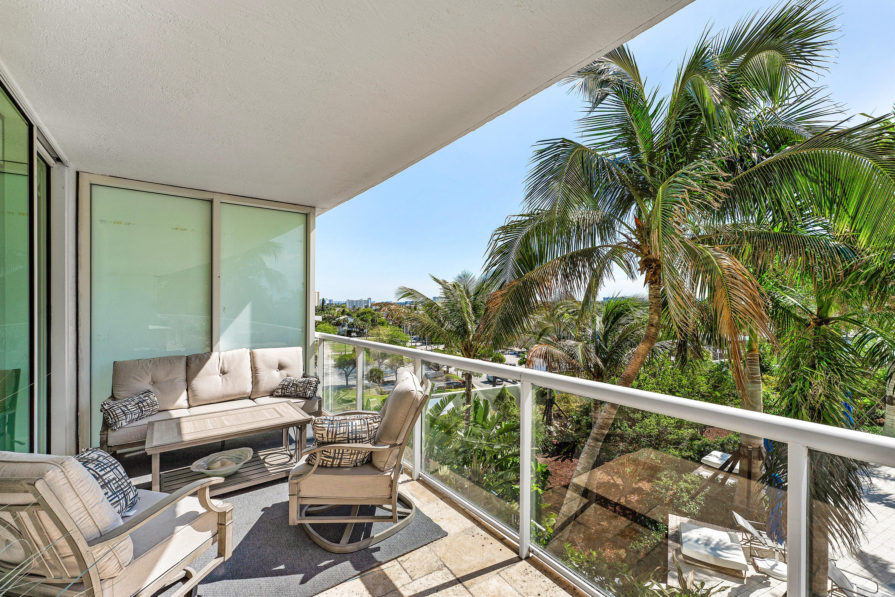 1 N Ocean Boulevard 513 Property Photo 23