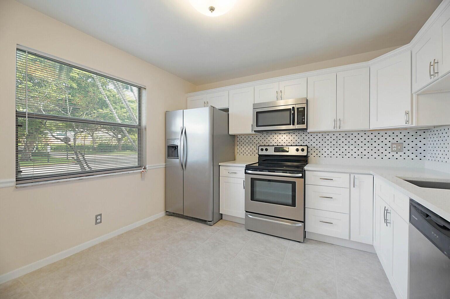 6384 Boca Circle Property Photo 8