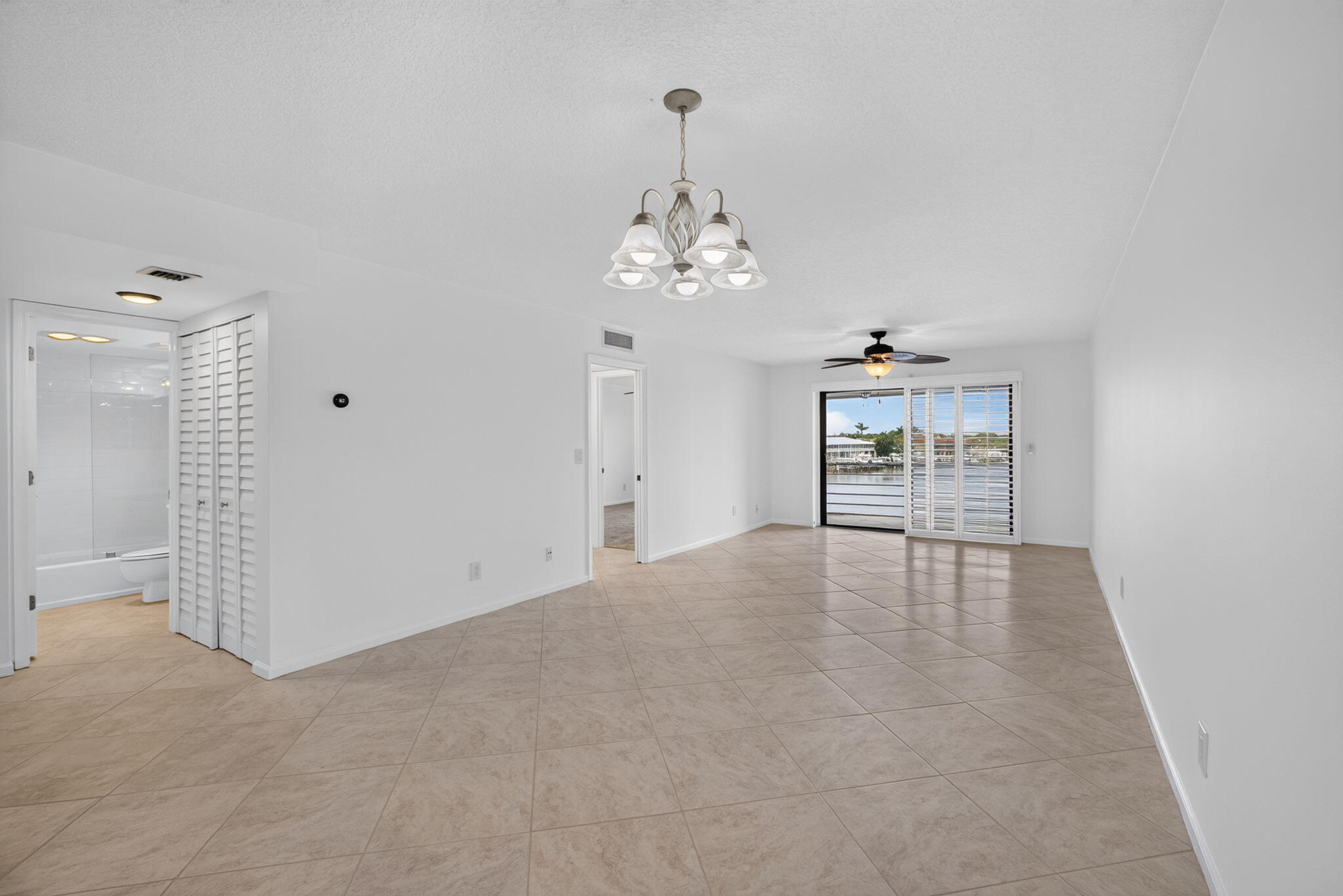313 Lake Circle 311 Property Photo 15