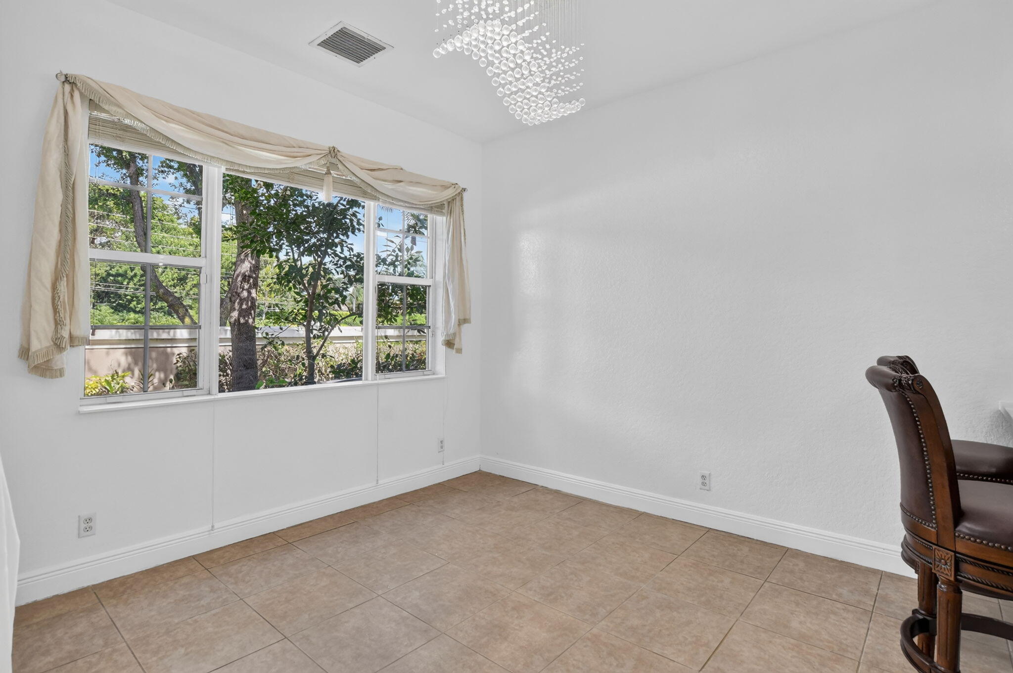 76 Landau Street Property Photo 10