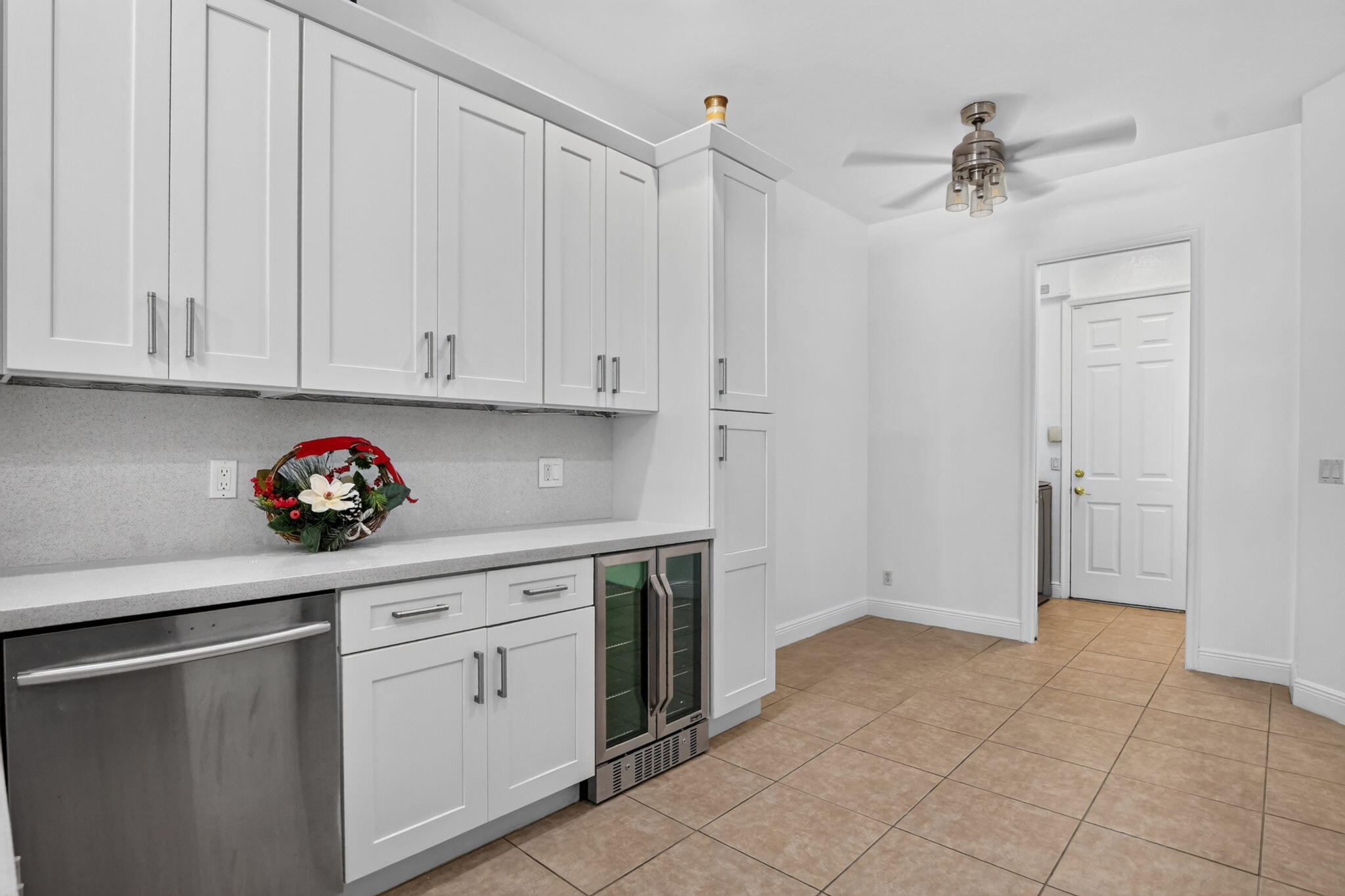 76 Landau Street Property Photo 14