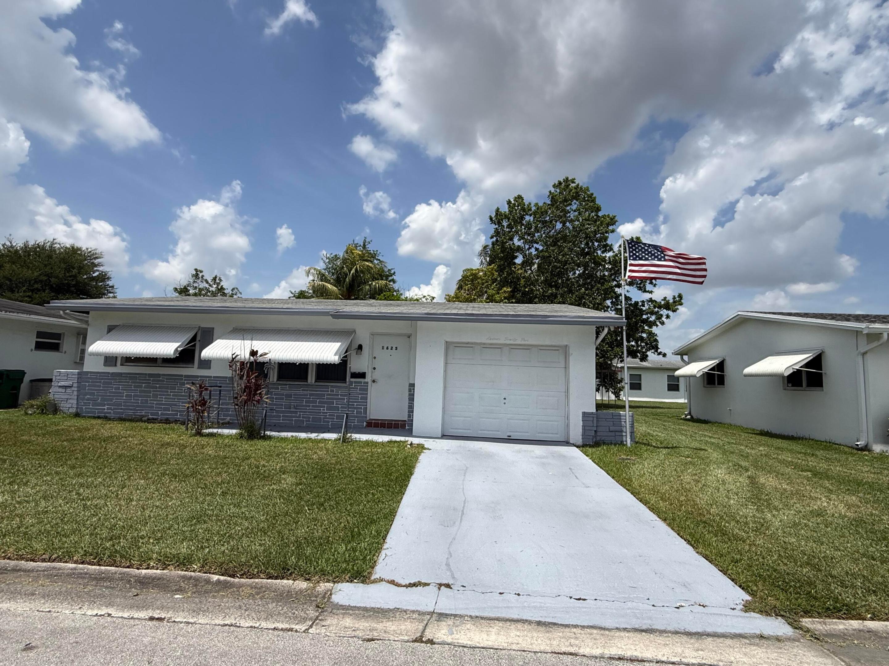 1625 Nw 66th Terrace Property Photo 1