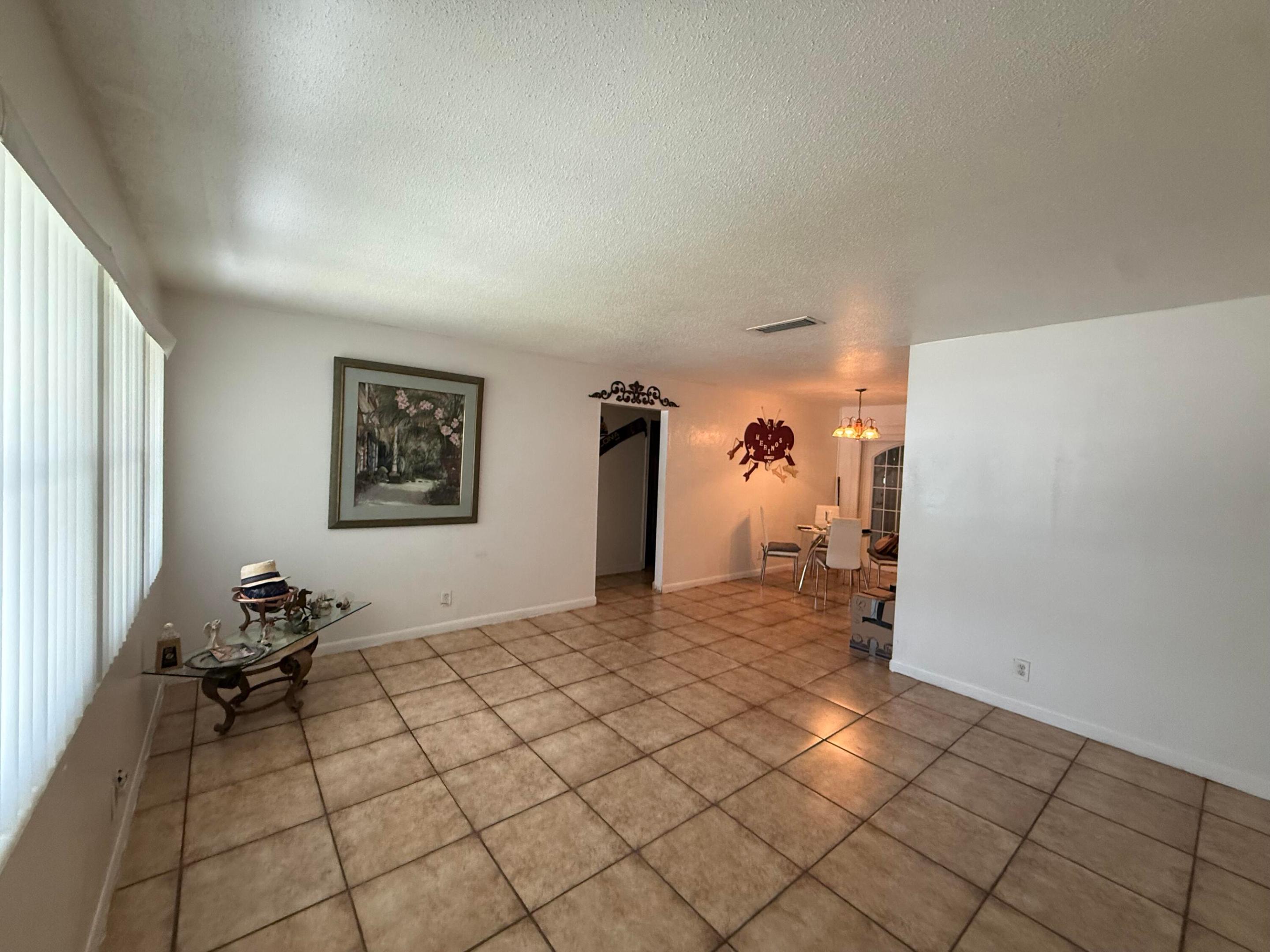 1625 Nw 66th Terrace Property Photo 11