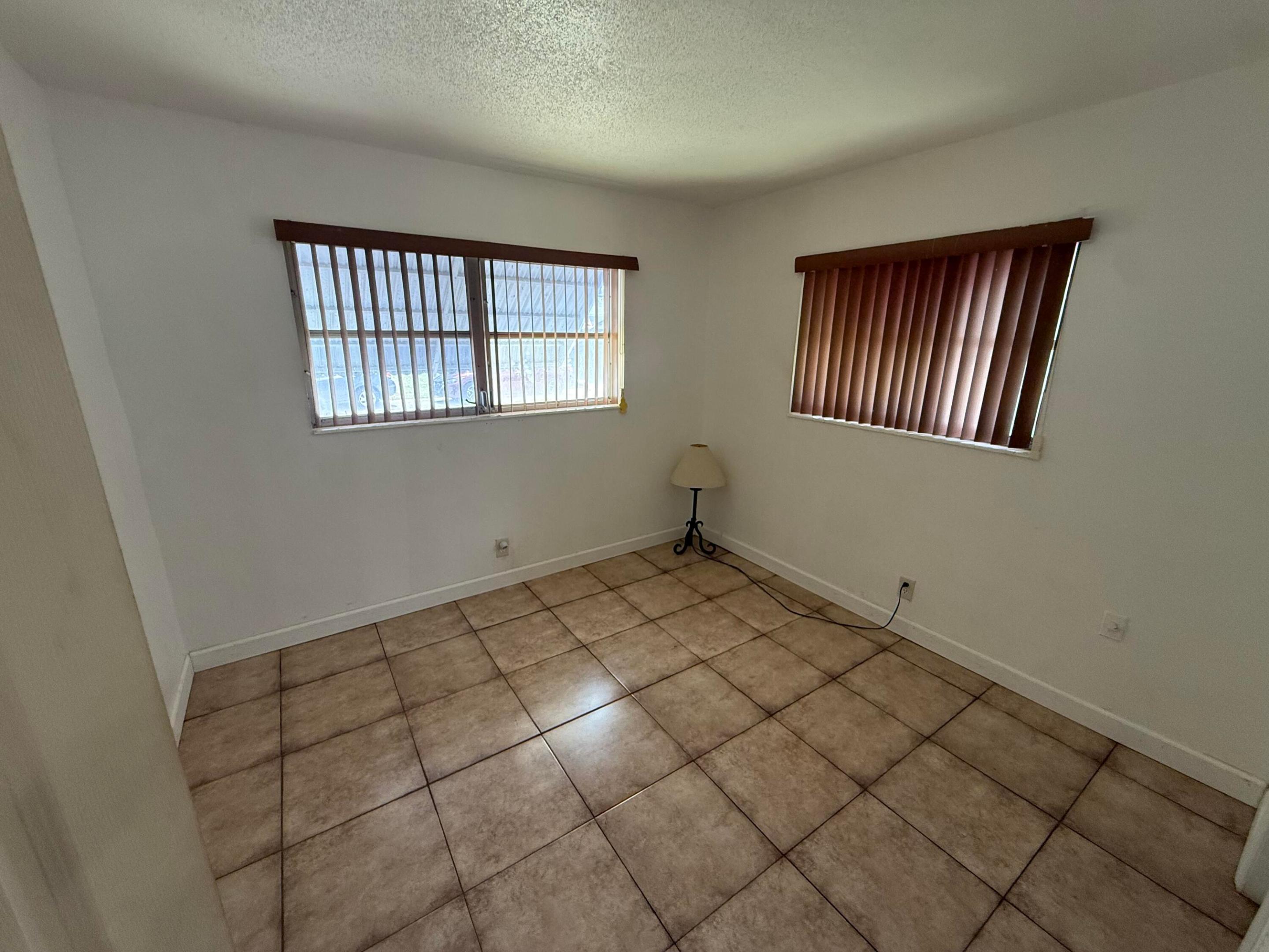 1625 Nw 66th Terrace Property Photo 15