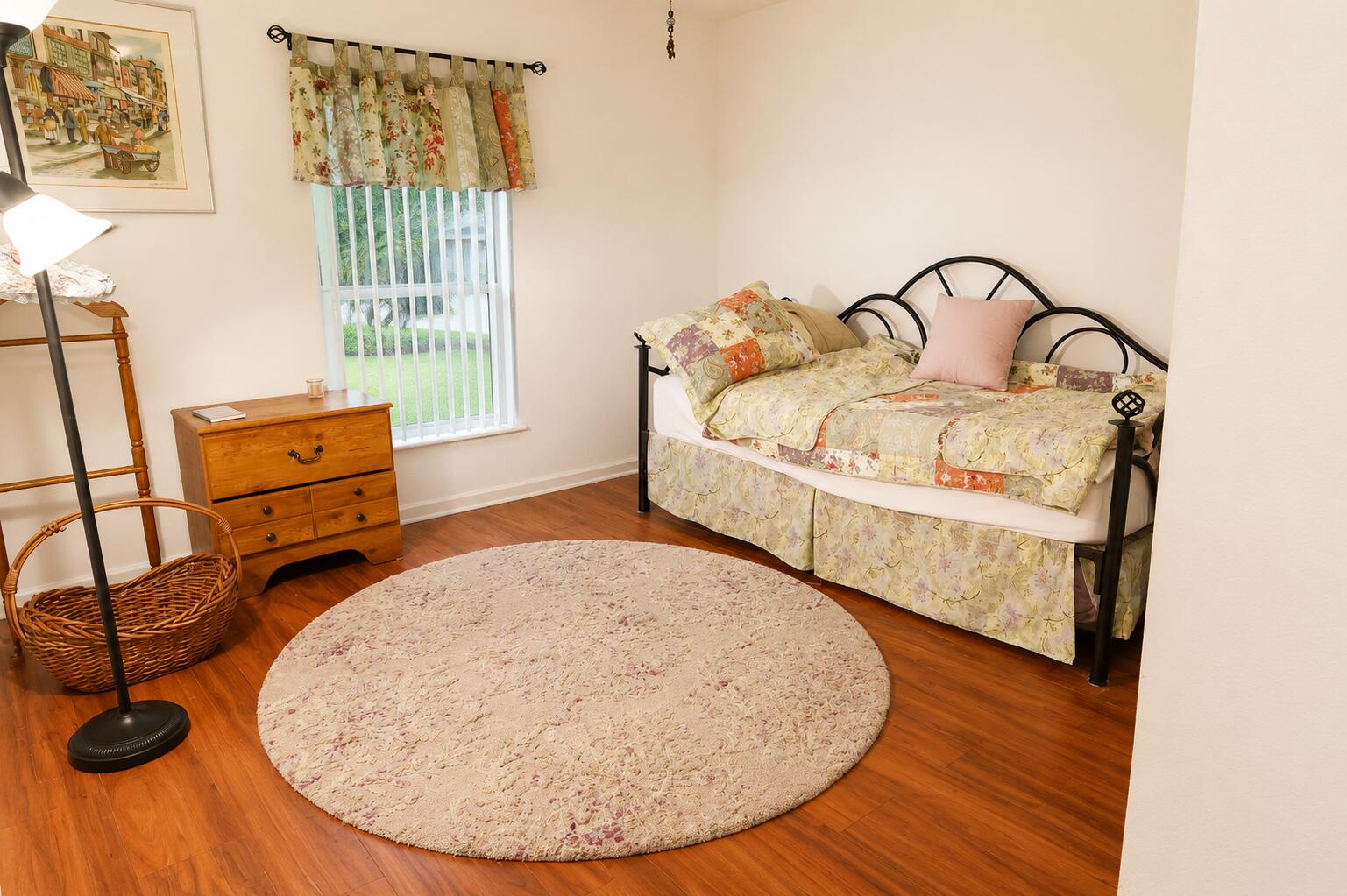 7809 Mcclintock Way Property Photo 18