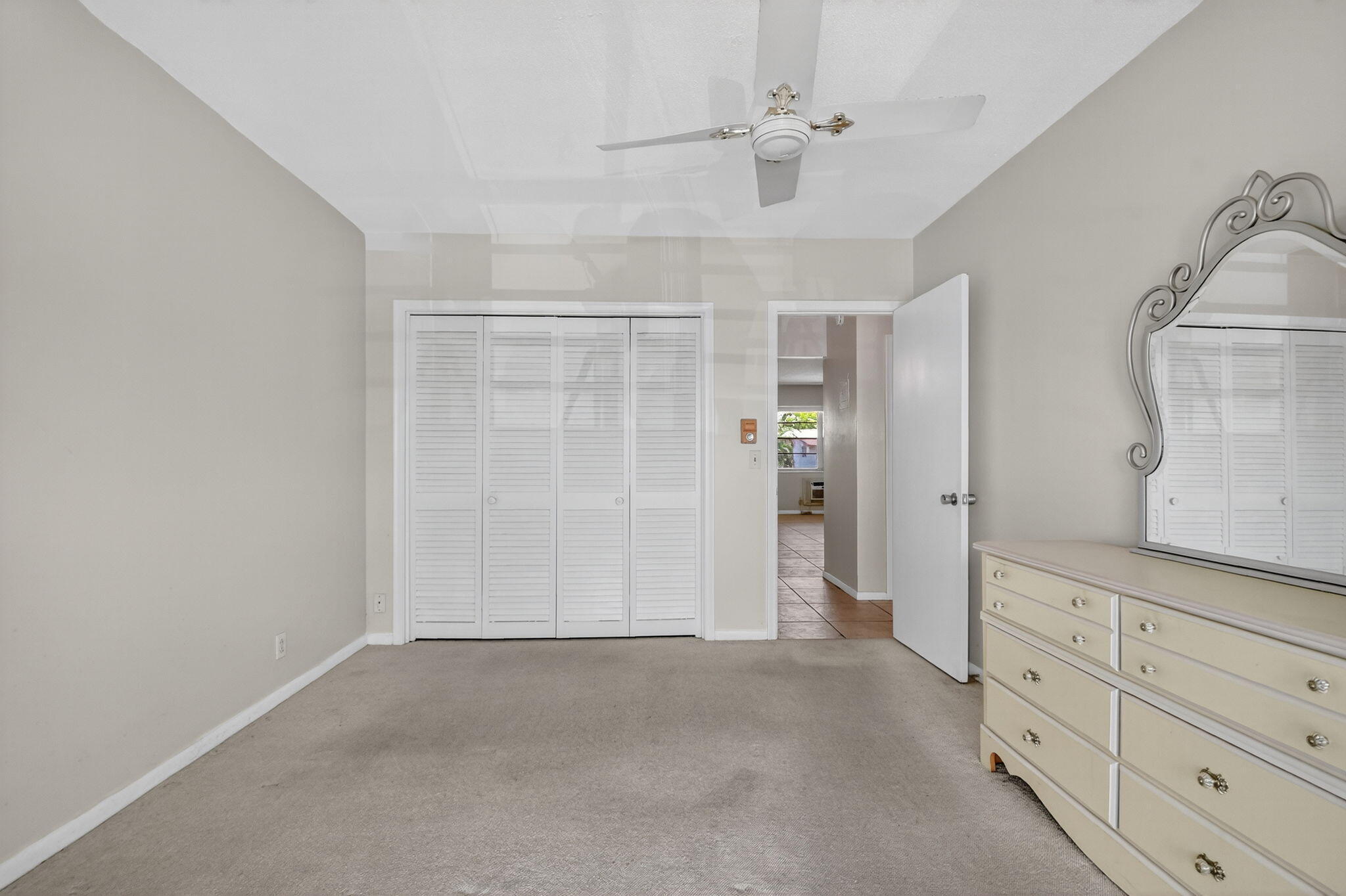 162 Easthampton G Property Photo 12