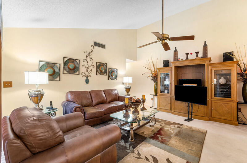 1158 Summit Trail Circle C Property Photo 11
