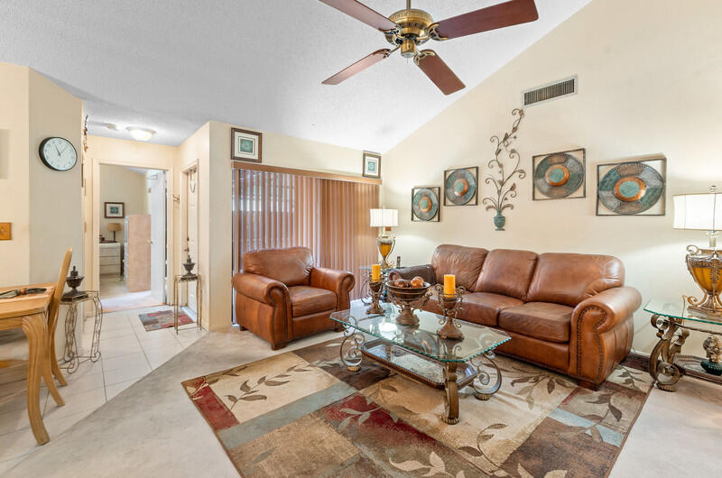 1158 Summit Trail Circle C Property Photo 13