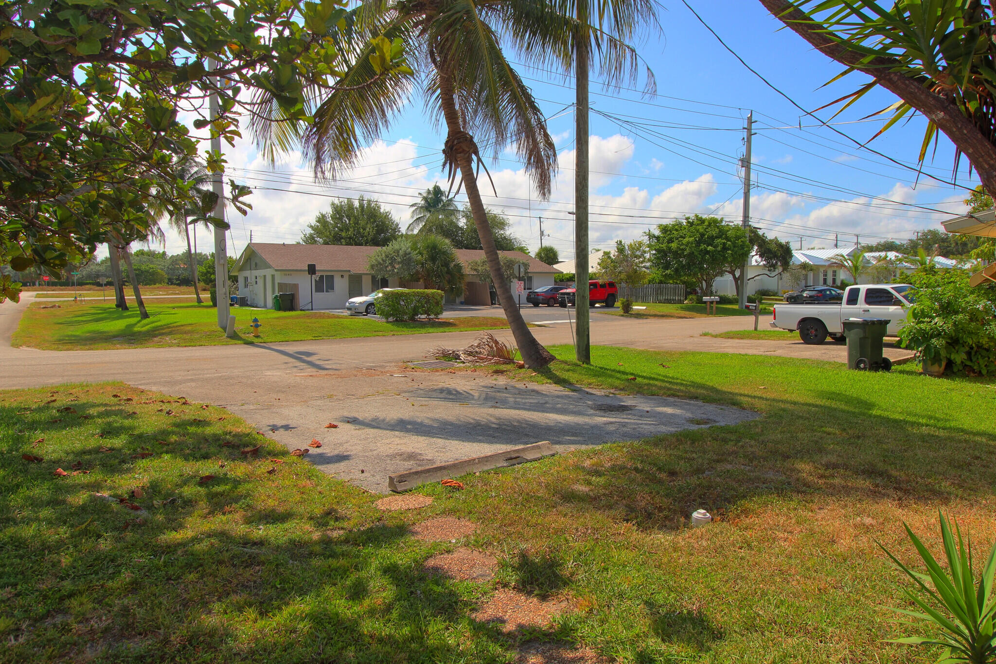 1045 Miami Boulevard A Property Photo 4
