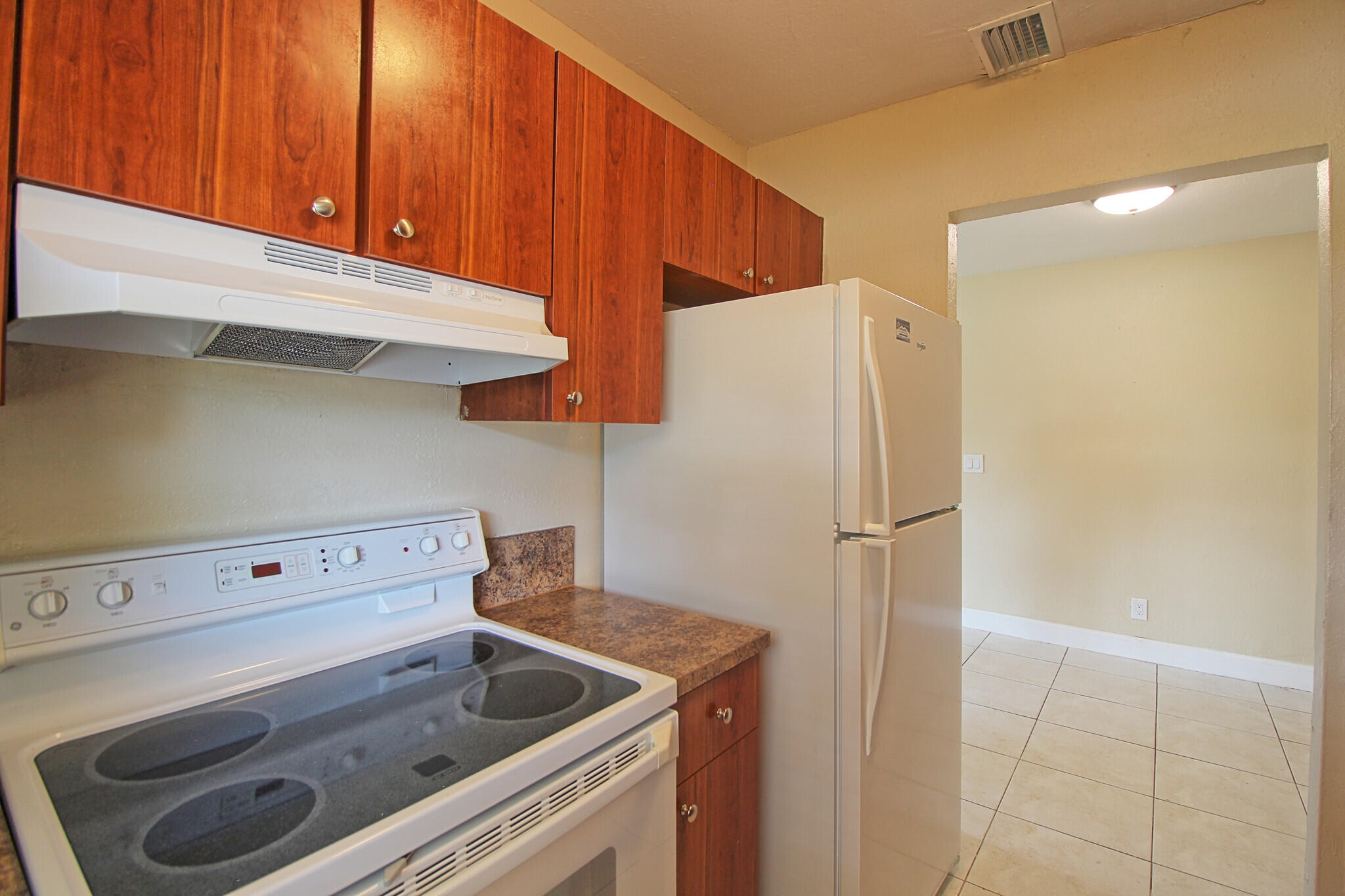 1045 Miami Boulevard A Property Photo 9
