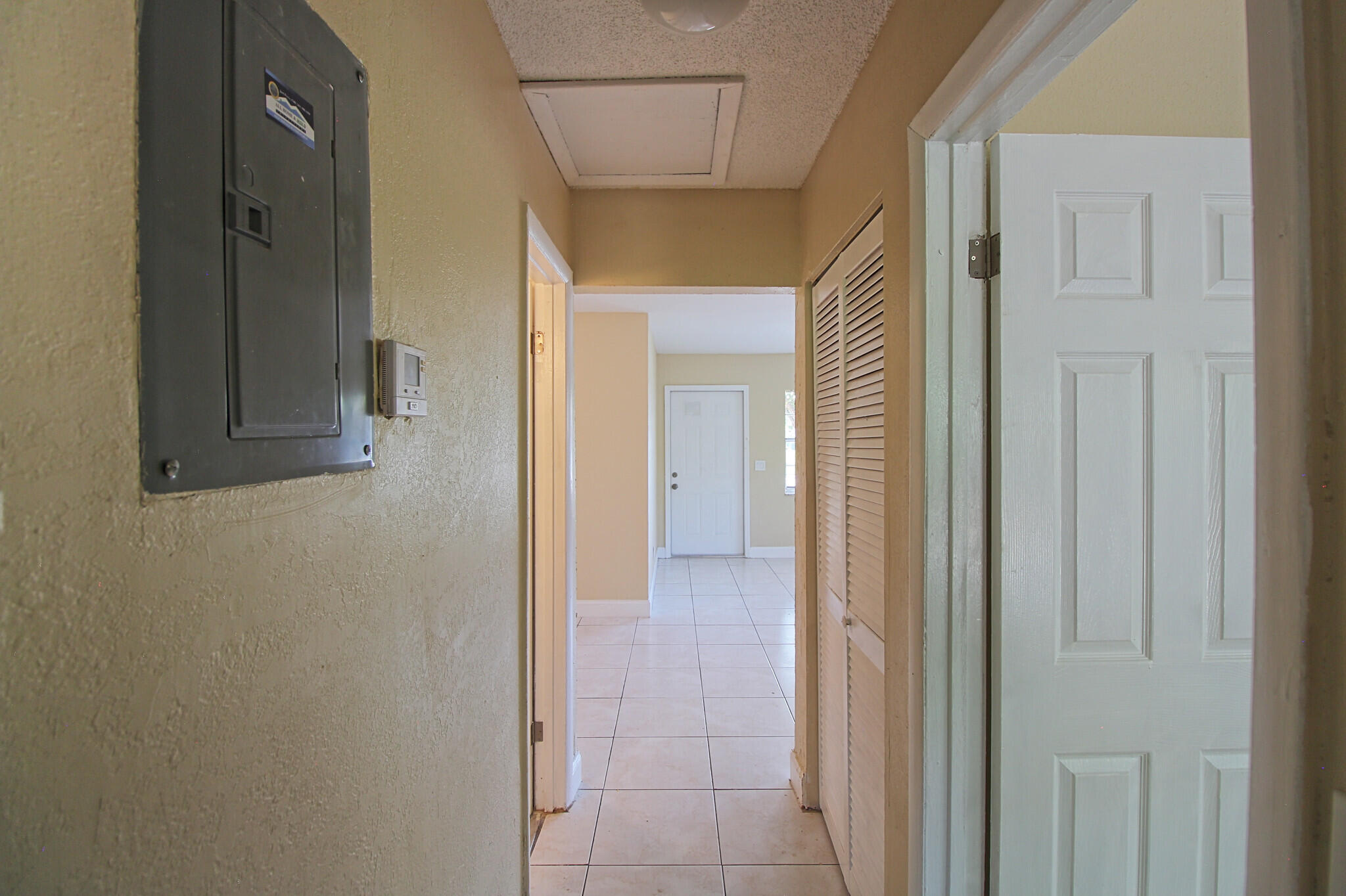 1045 Miami Boulevard A Property Photo 13