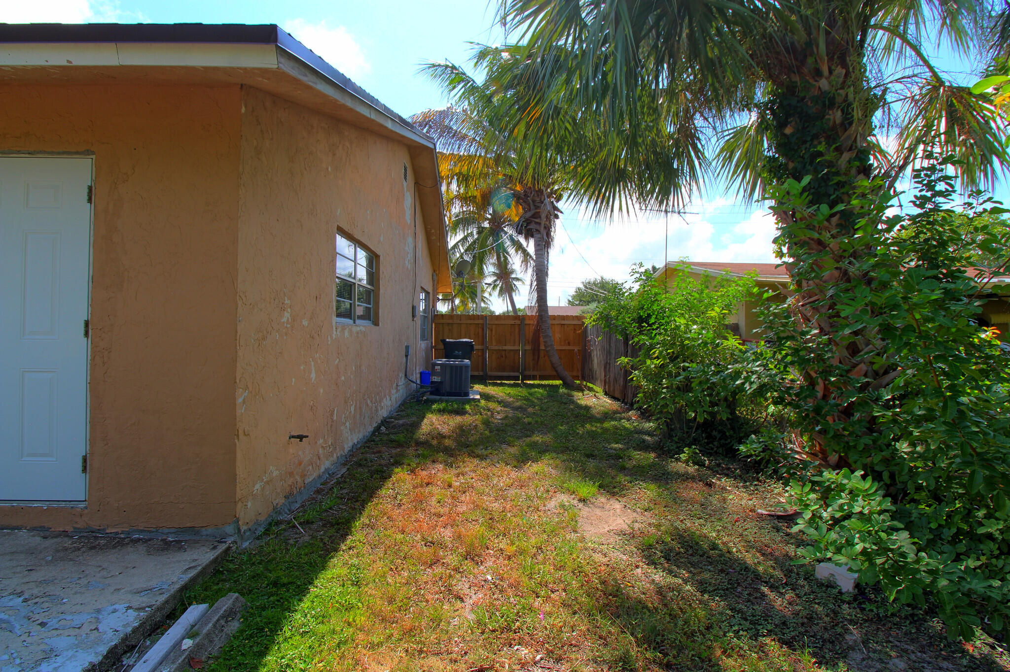 1045 Miami Boulevard A Property Photo 20