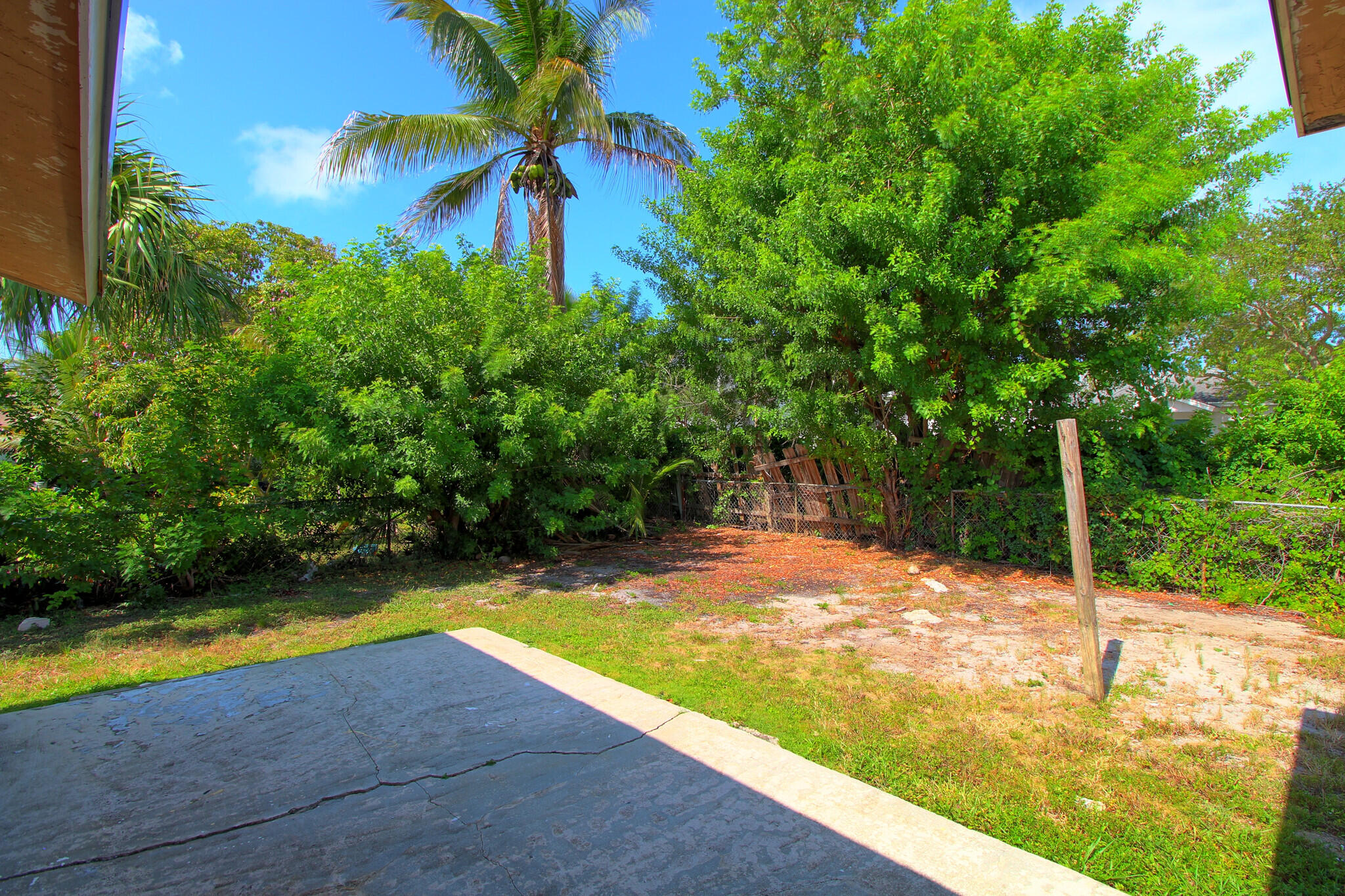 1045 Miami Boulevard A Property Photo 21