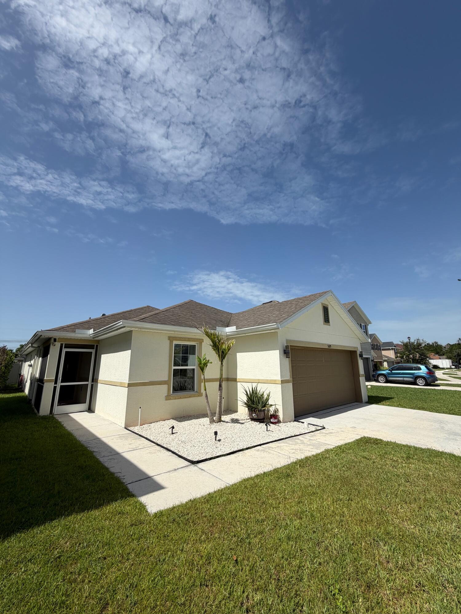 5670 Nw Pine Trail Circle Property Photo 1