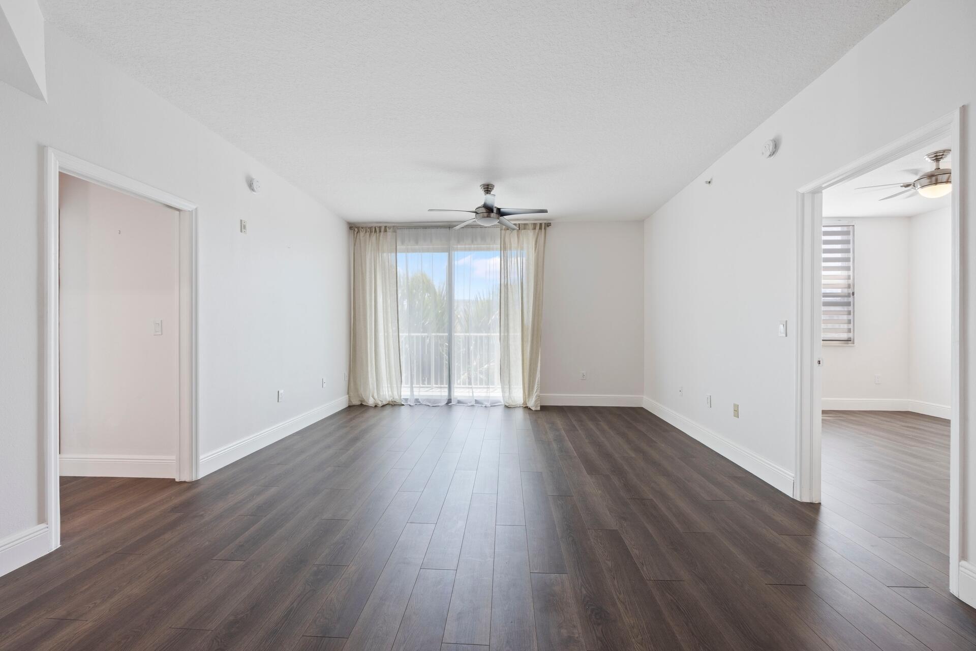 804 E Windward Way 621 Property Photo 4