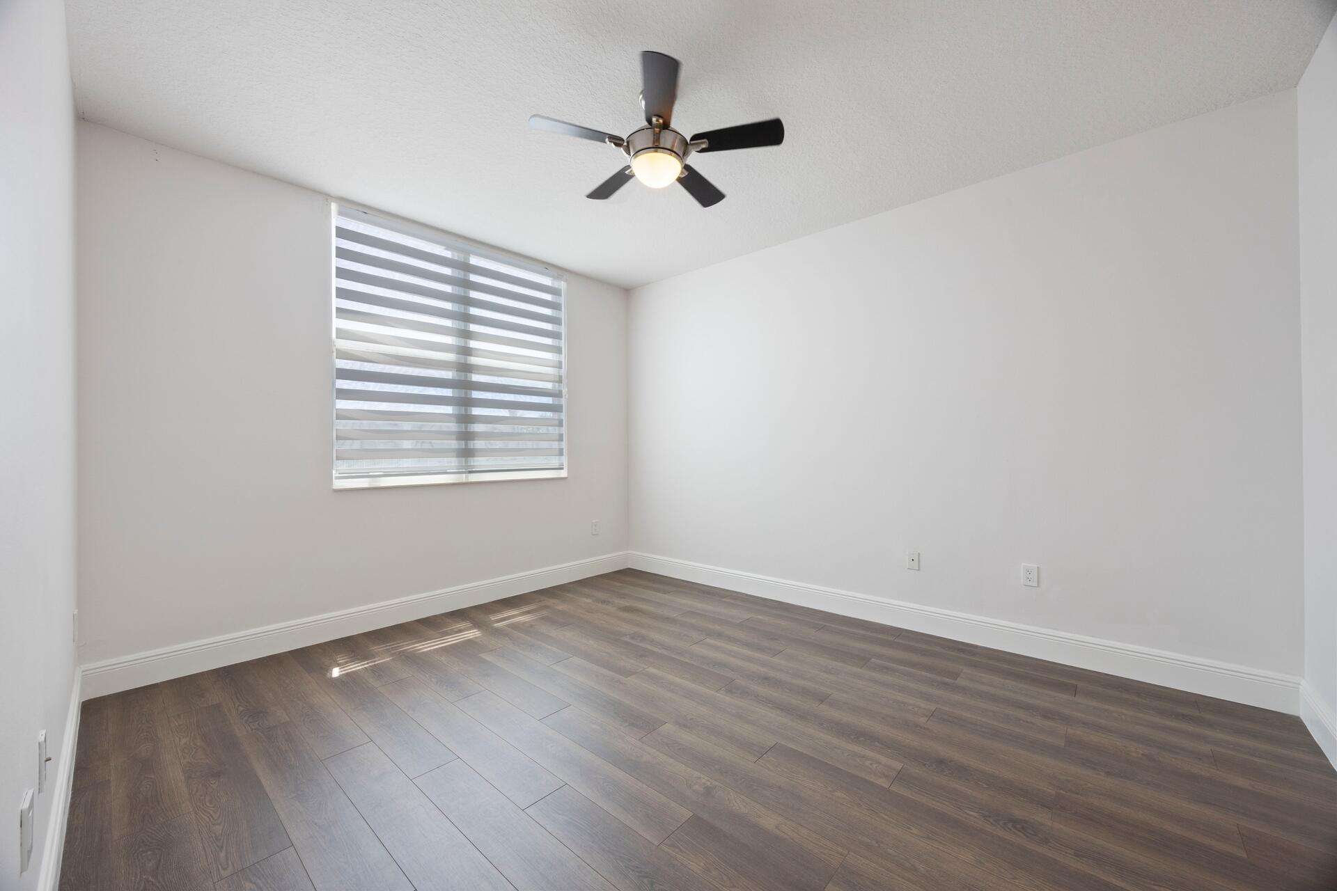 804 E Windward Way 621 Property Photo 6