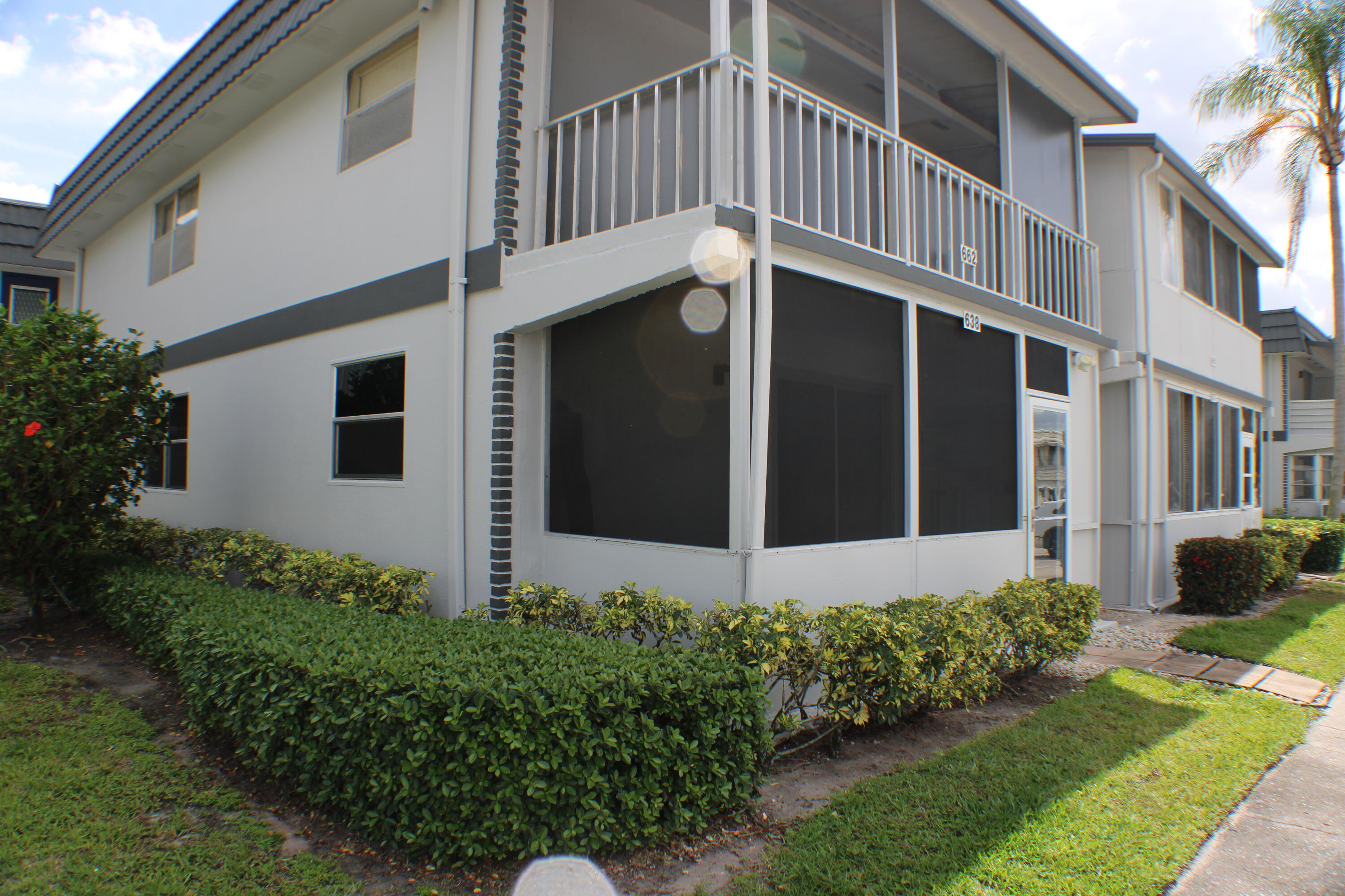 638 Saxony N Property Photo 4