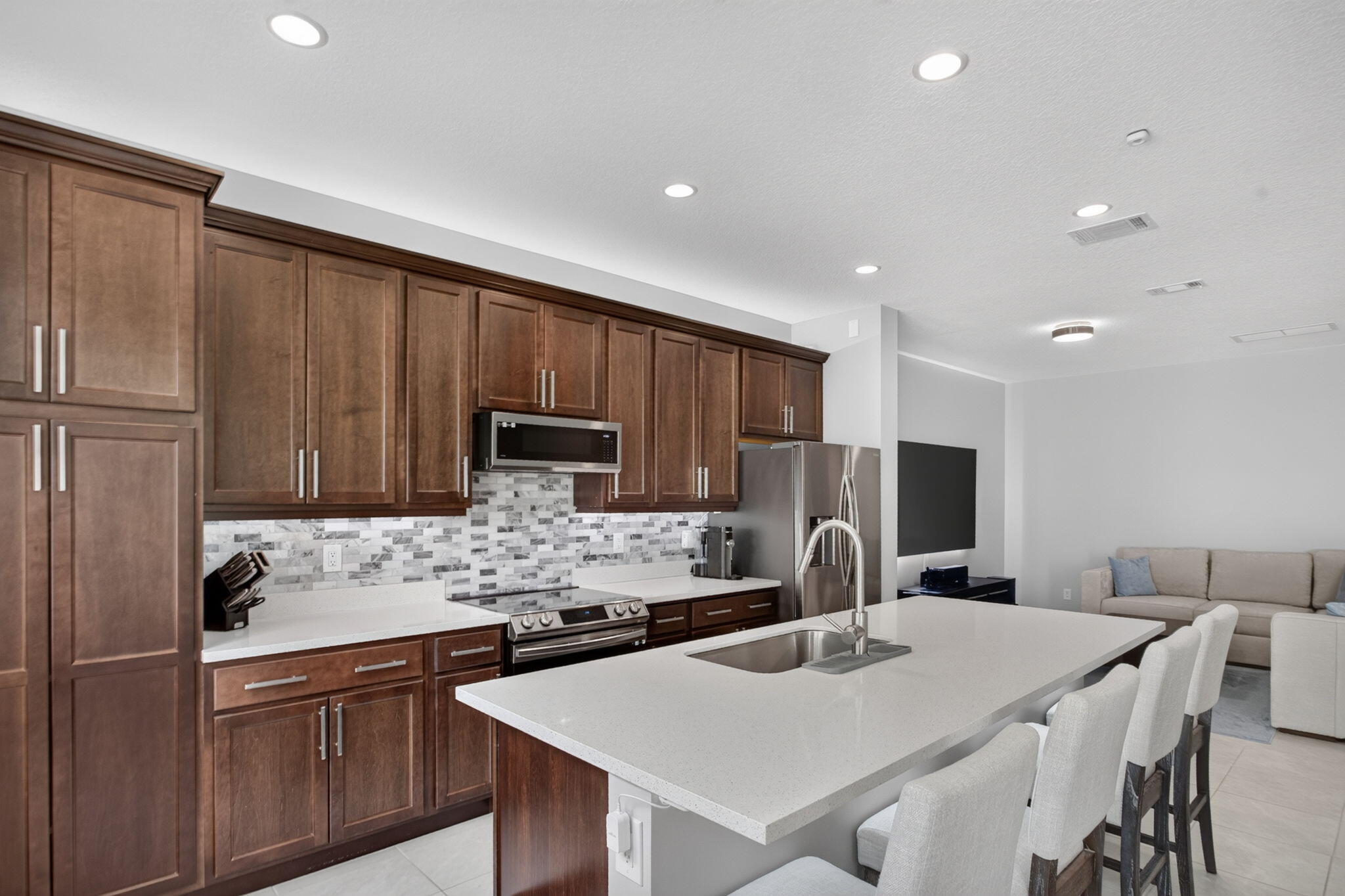1844 Sandpiper Pointe Place Property Photo 3