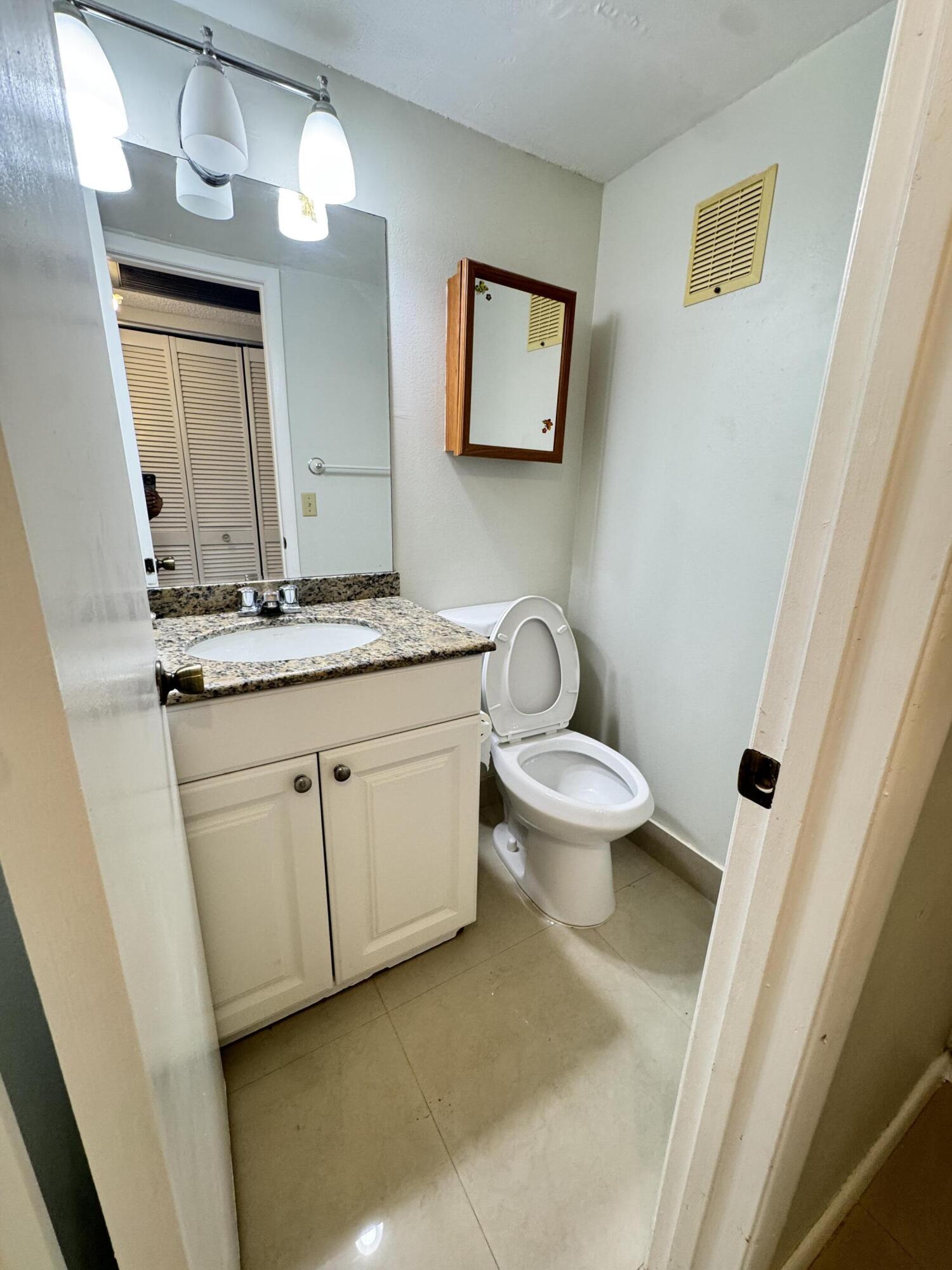 1036 Harwood D 1036 Property Photo 10