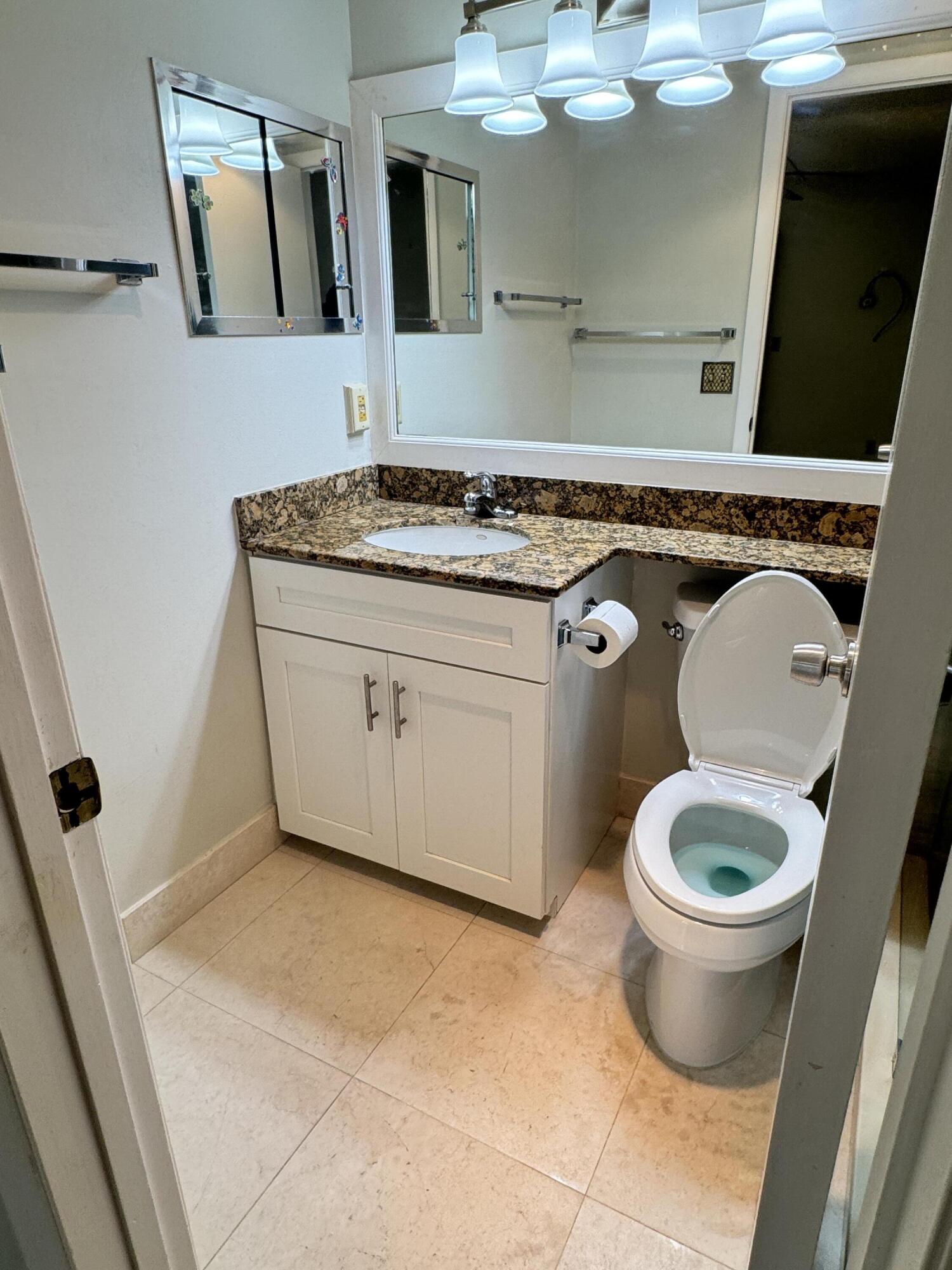 1036 Harwood D 1036 Property Photo 14
