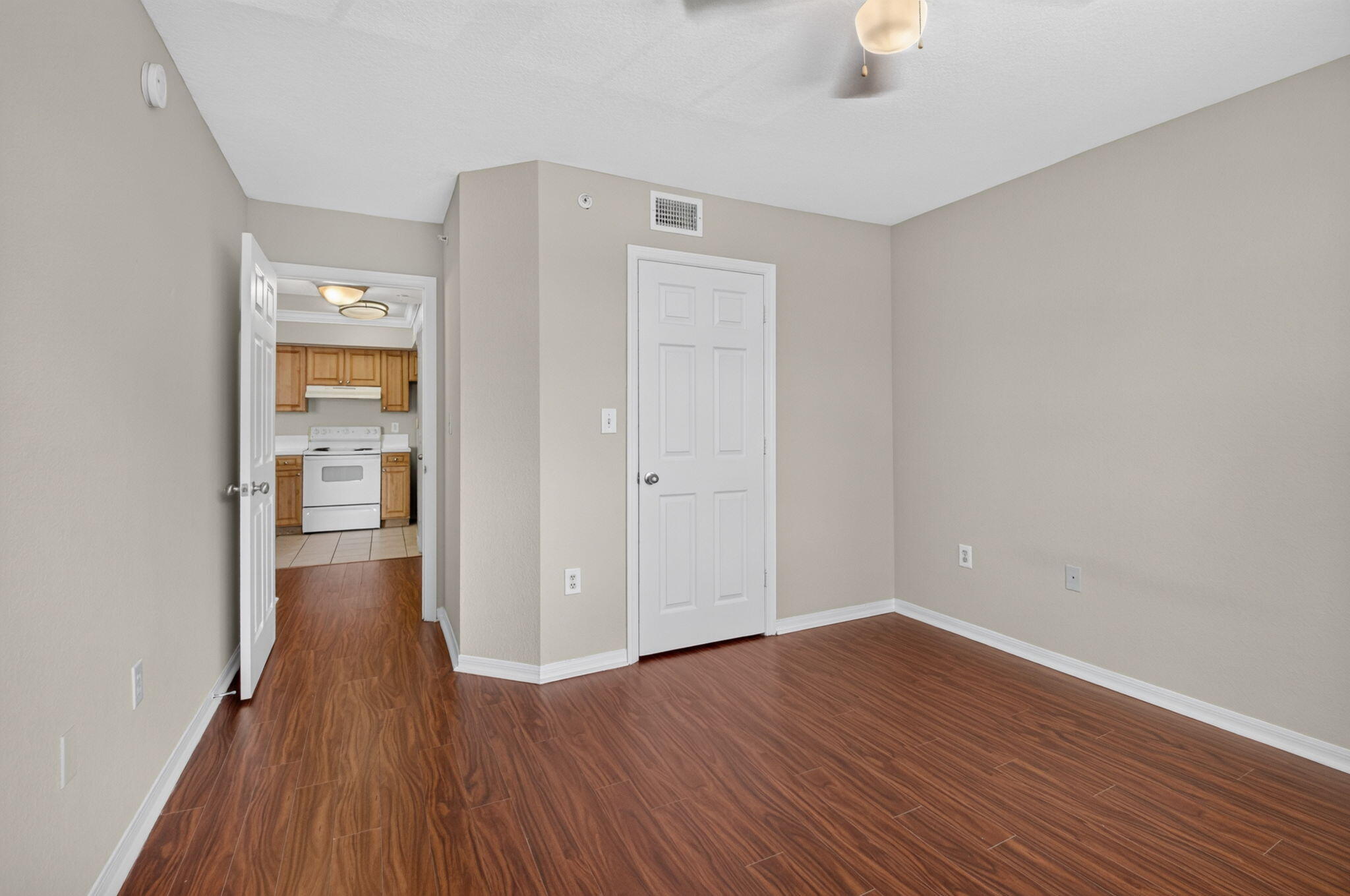 15135 Michelangelo Boulevard 303 Property Photo 23