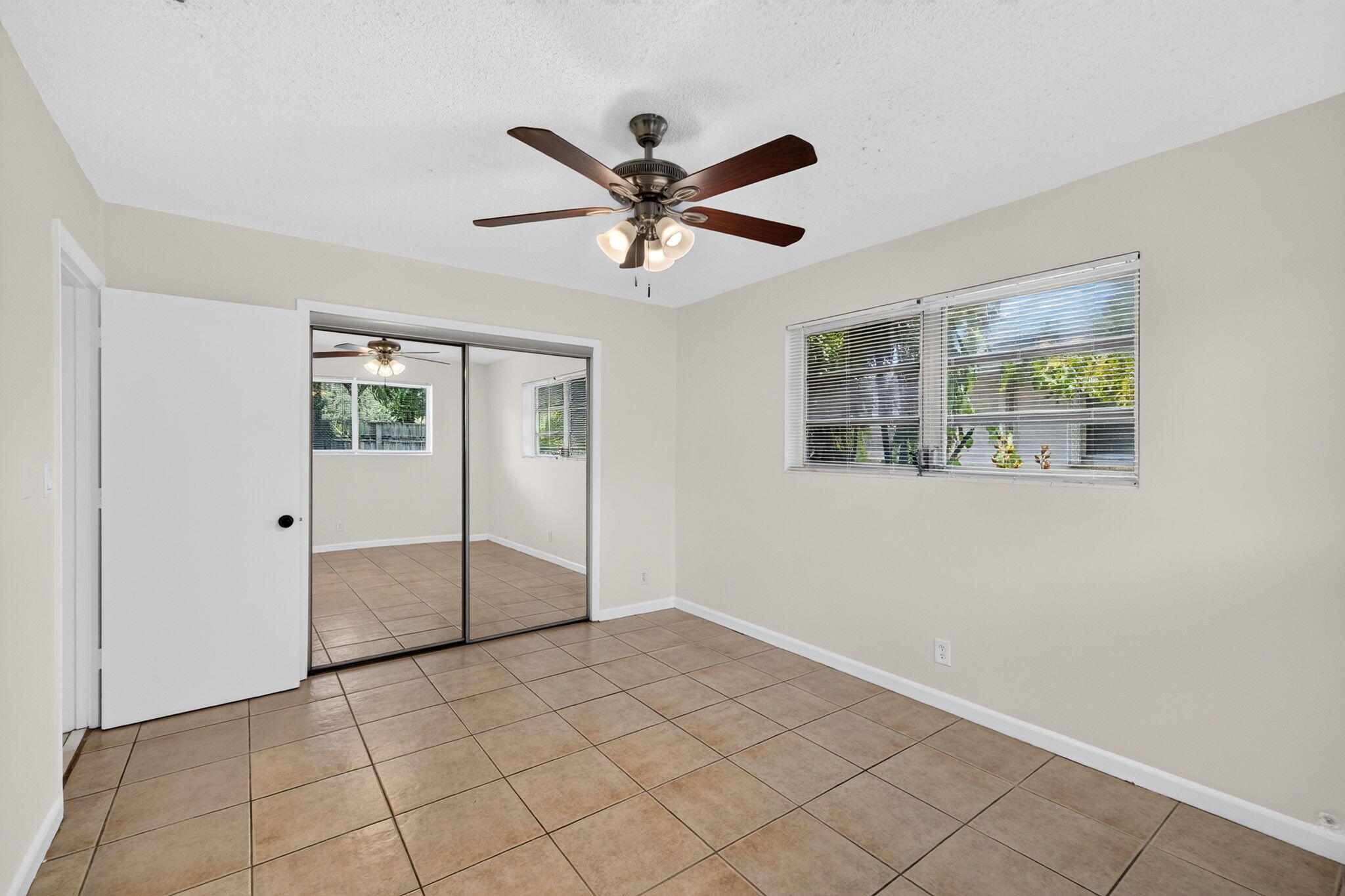 2500 Sw 18th Terrace 5 Property Photo 13