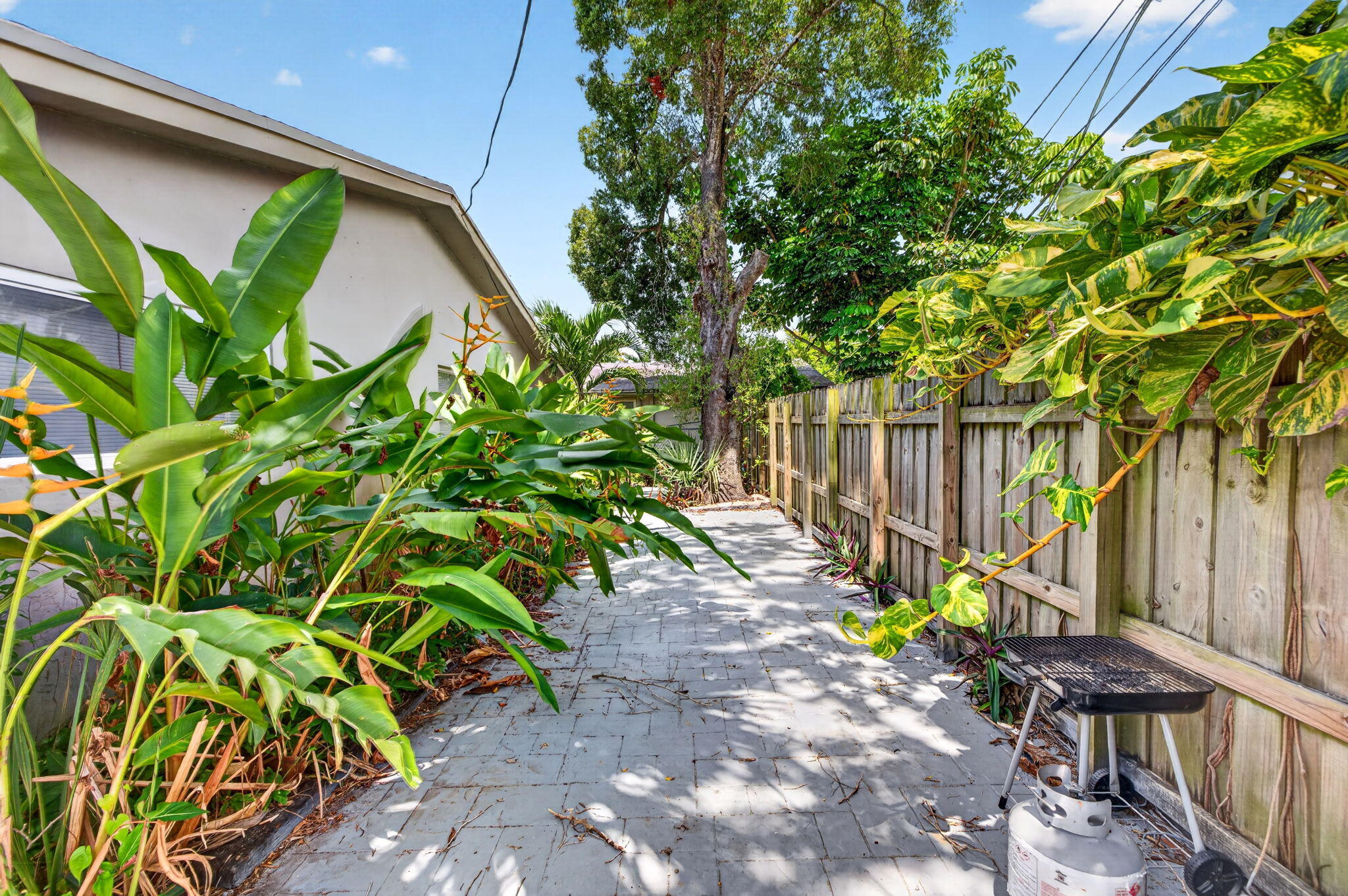 2500 Sw 18th Terrace 5 Property Photo 16