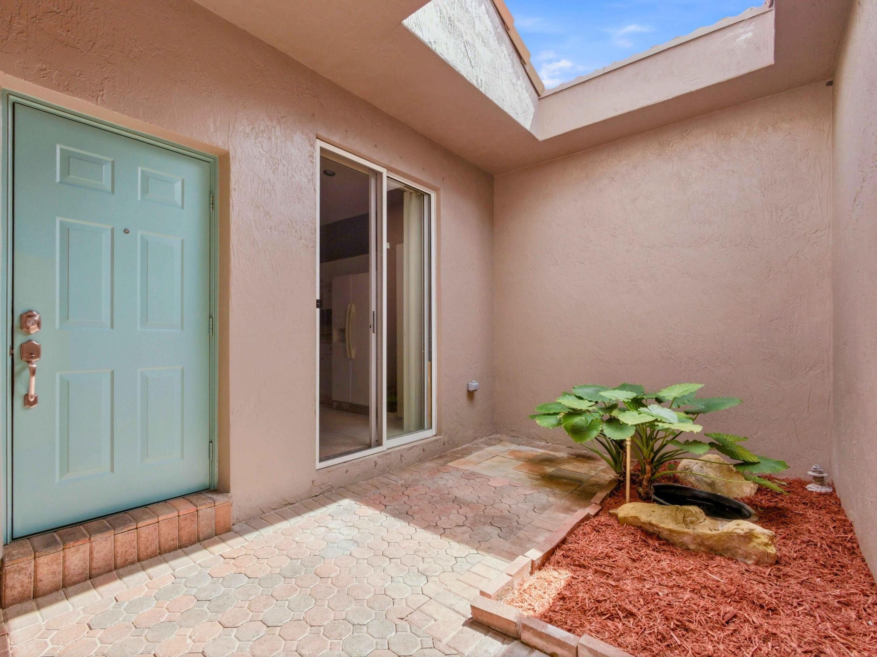 2920 E Aragon Boulevard 3 Property Photo 3