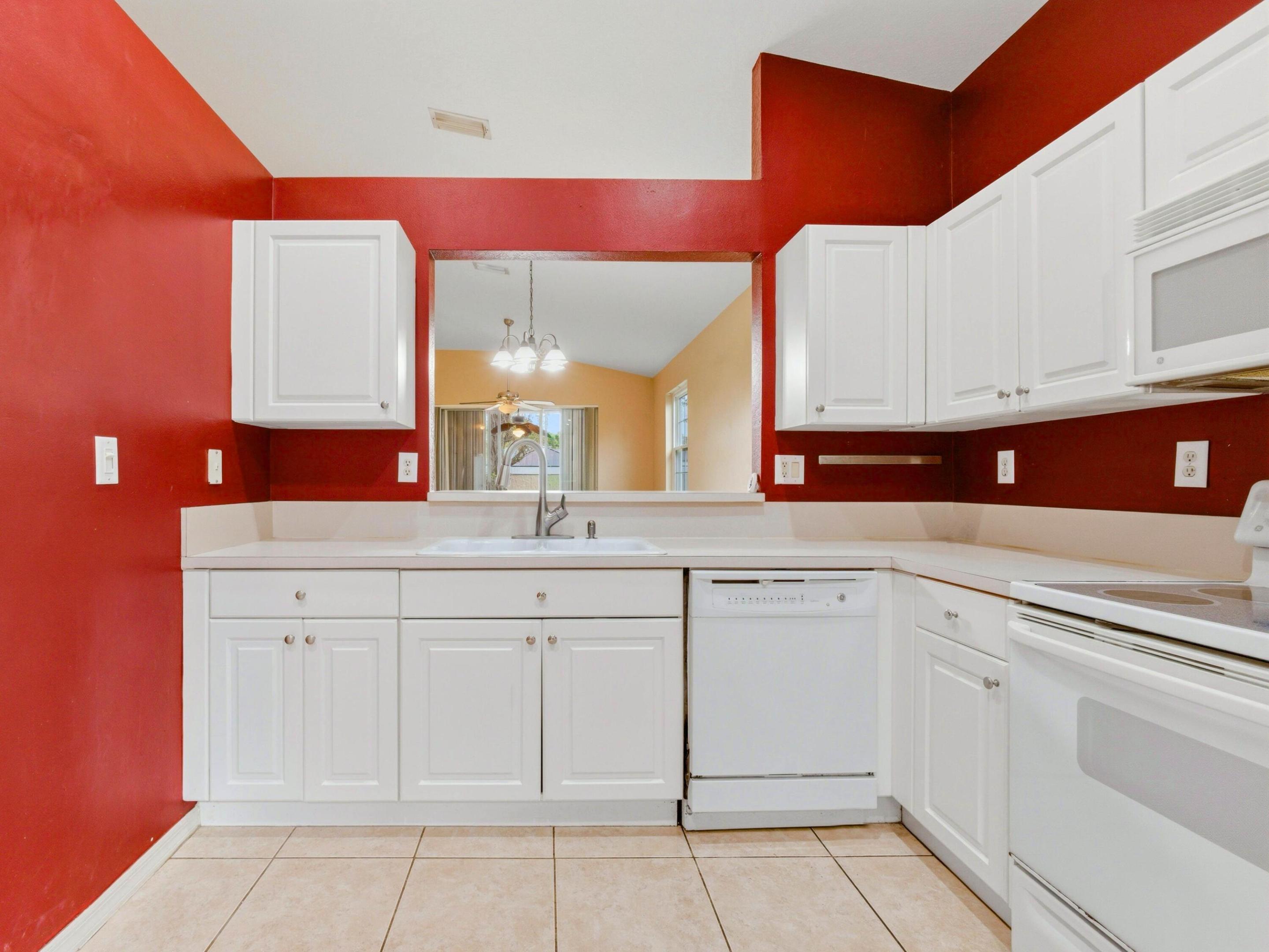2920 E Aragon Boulevard 3 Property Photo 5
