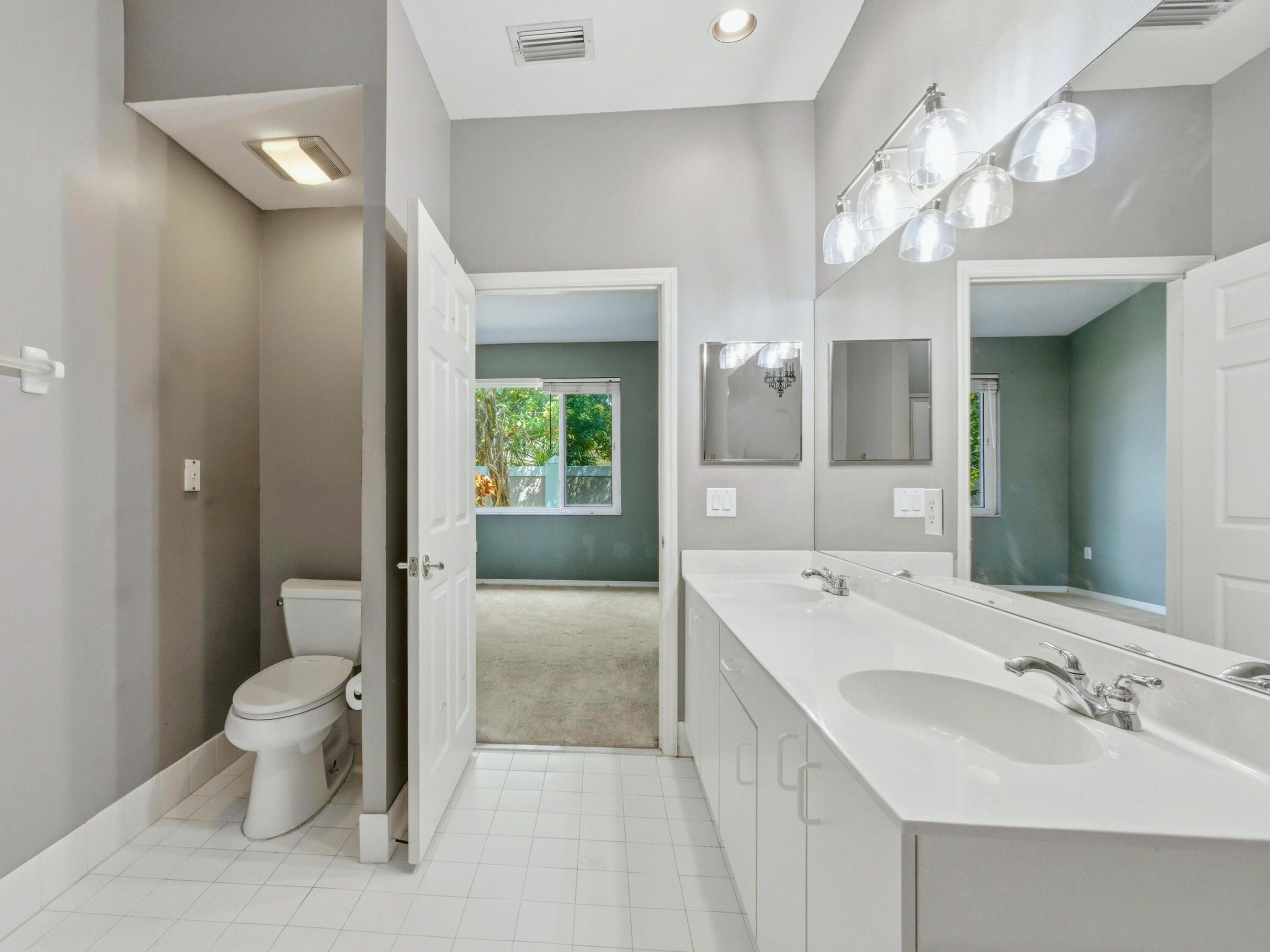 2920 E Aragon Boulevard 3 Property Photo 15