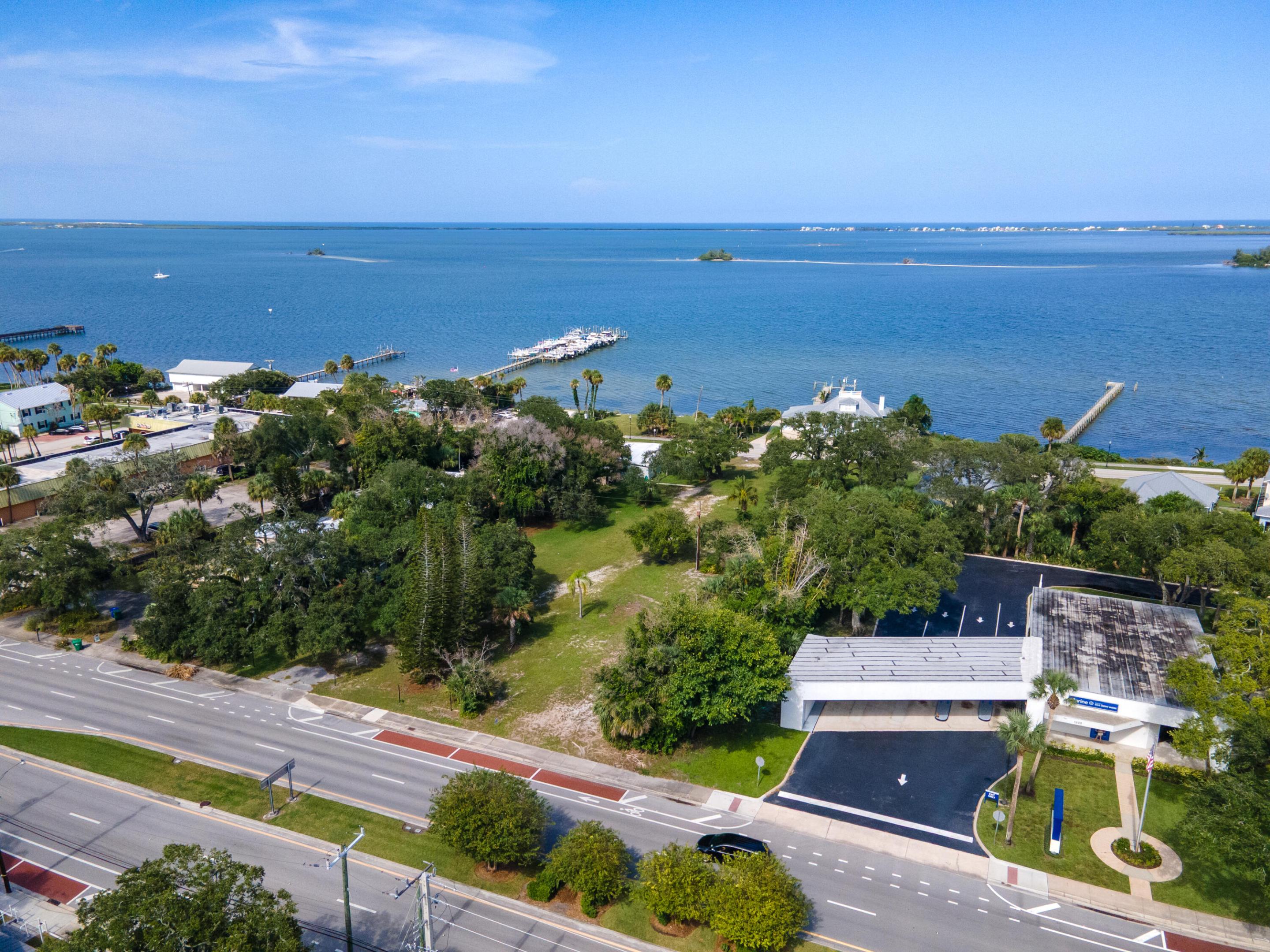 1026 Indian River Drive Property Photo 3