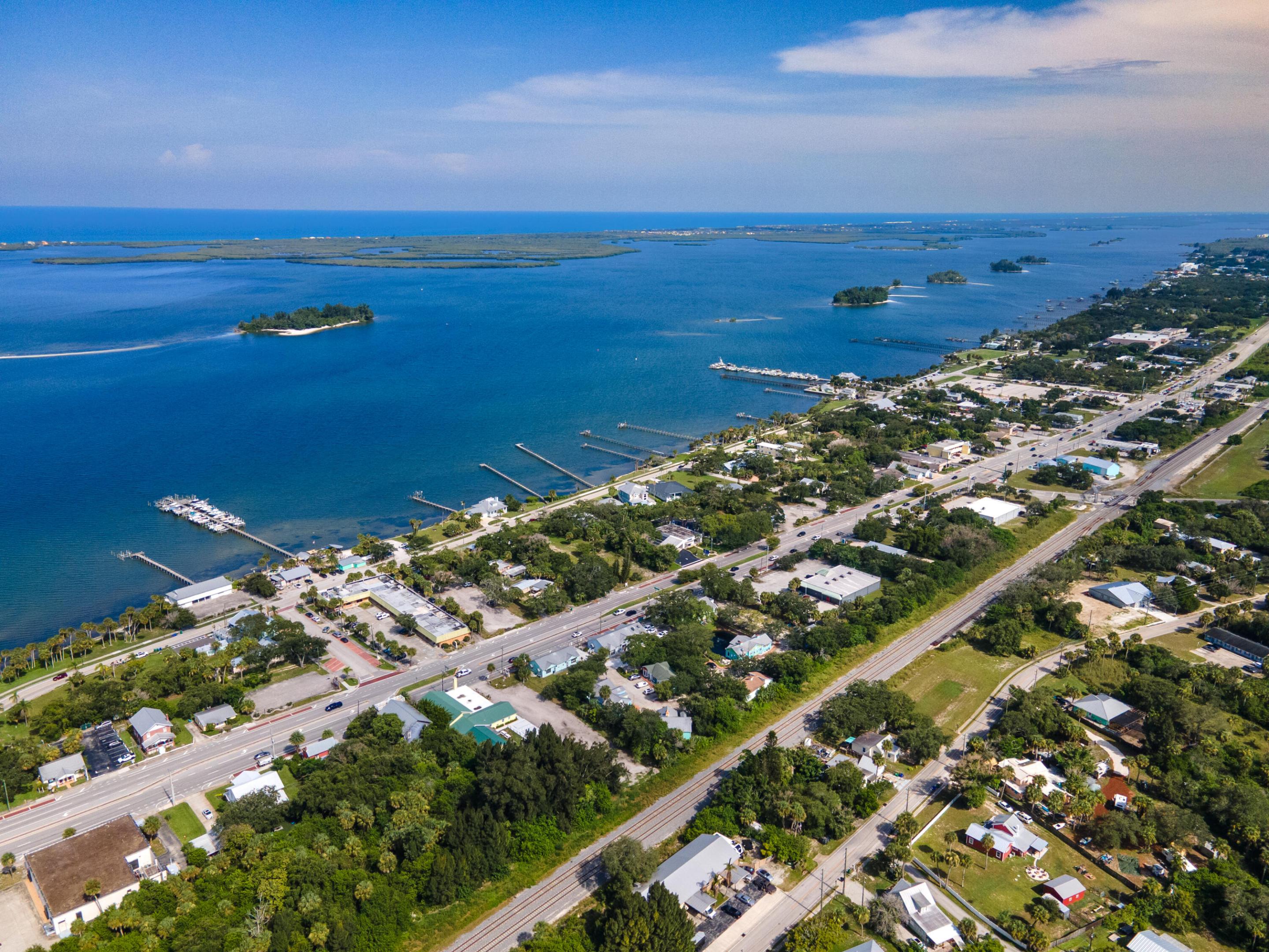 1026 Indian River Drive Property Photo 4