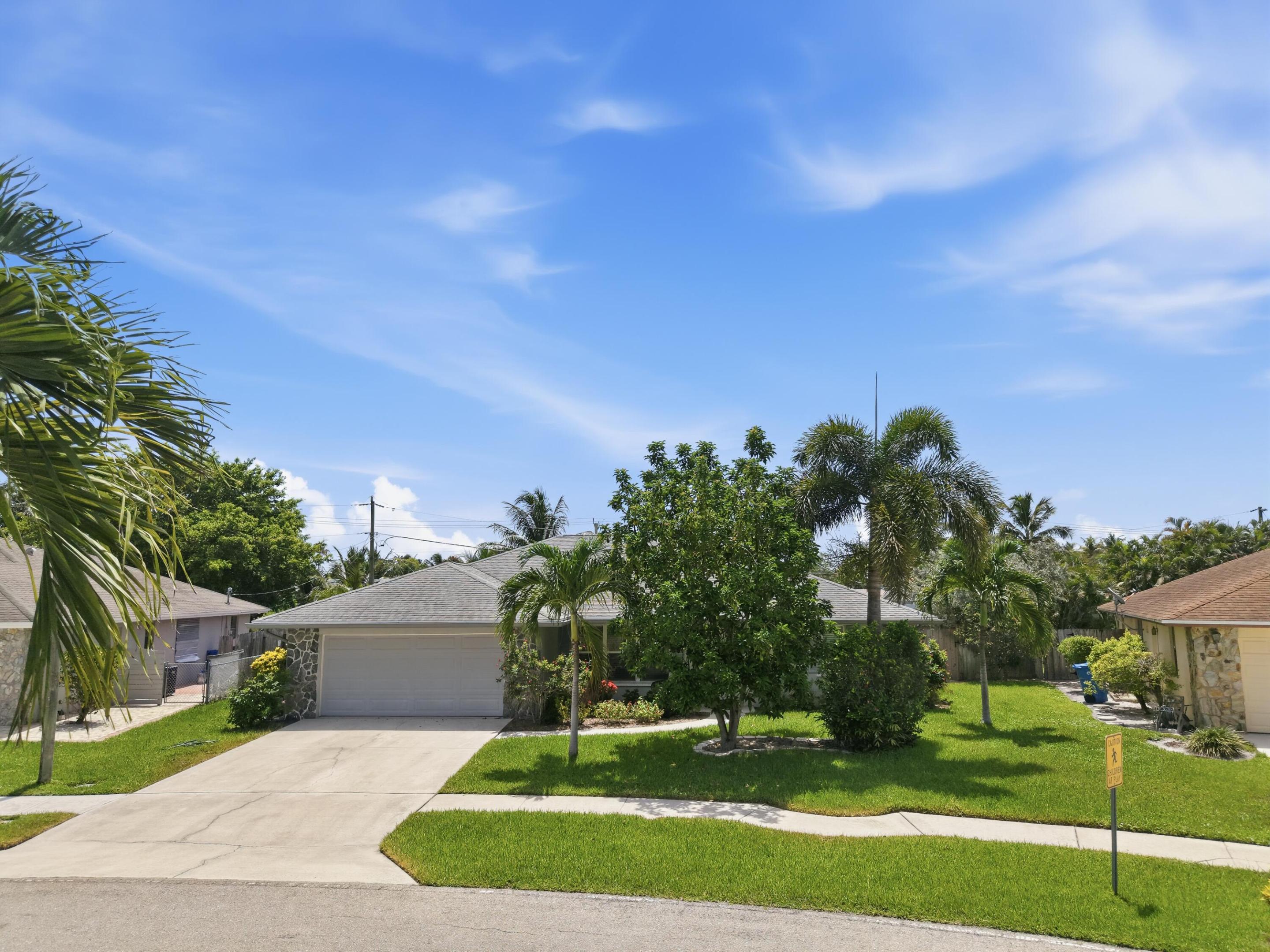 1081 Palama Way Property Photo 2
