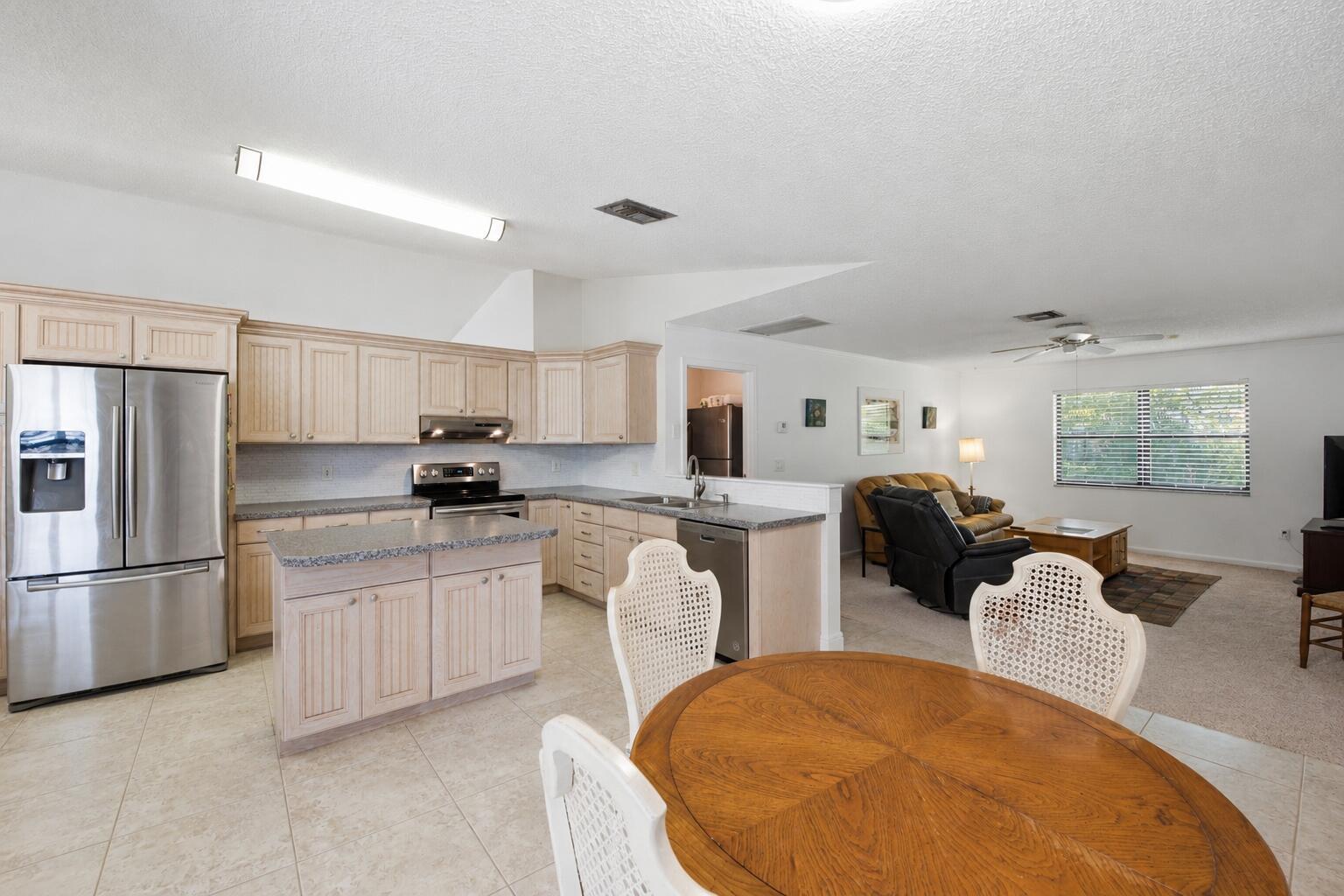 1081 Palama Way Property Photo 8