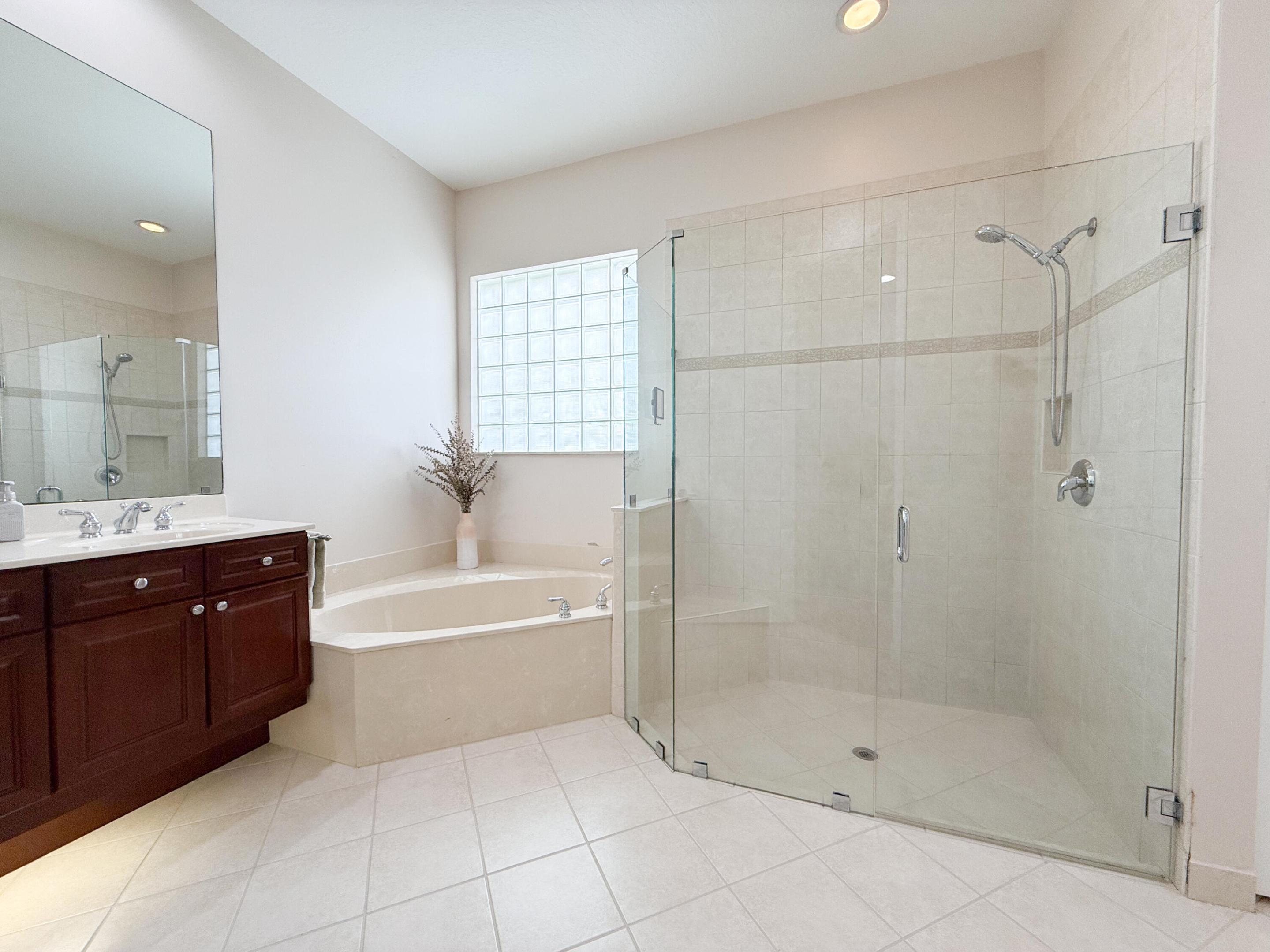 167 Isle Verde Way Property Photo 7