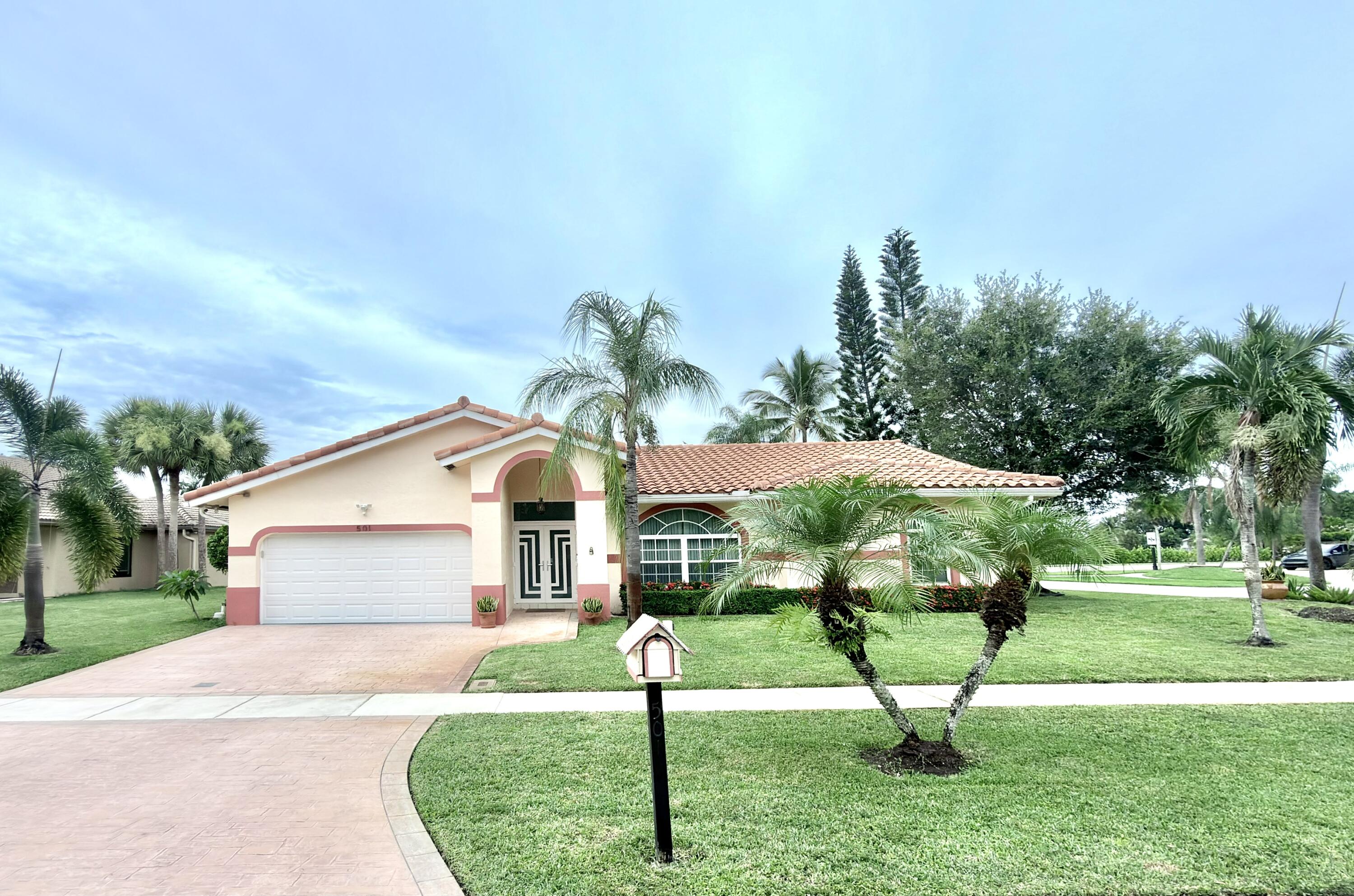 501 Sw 168th Way Property Photo 1