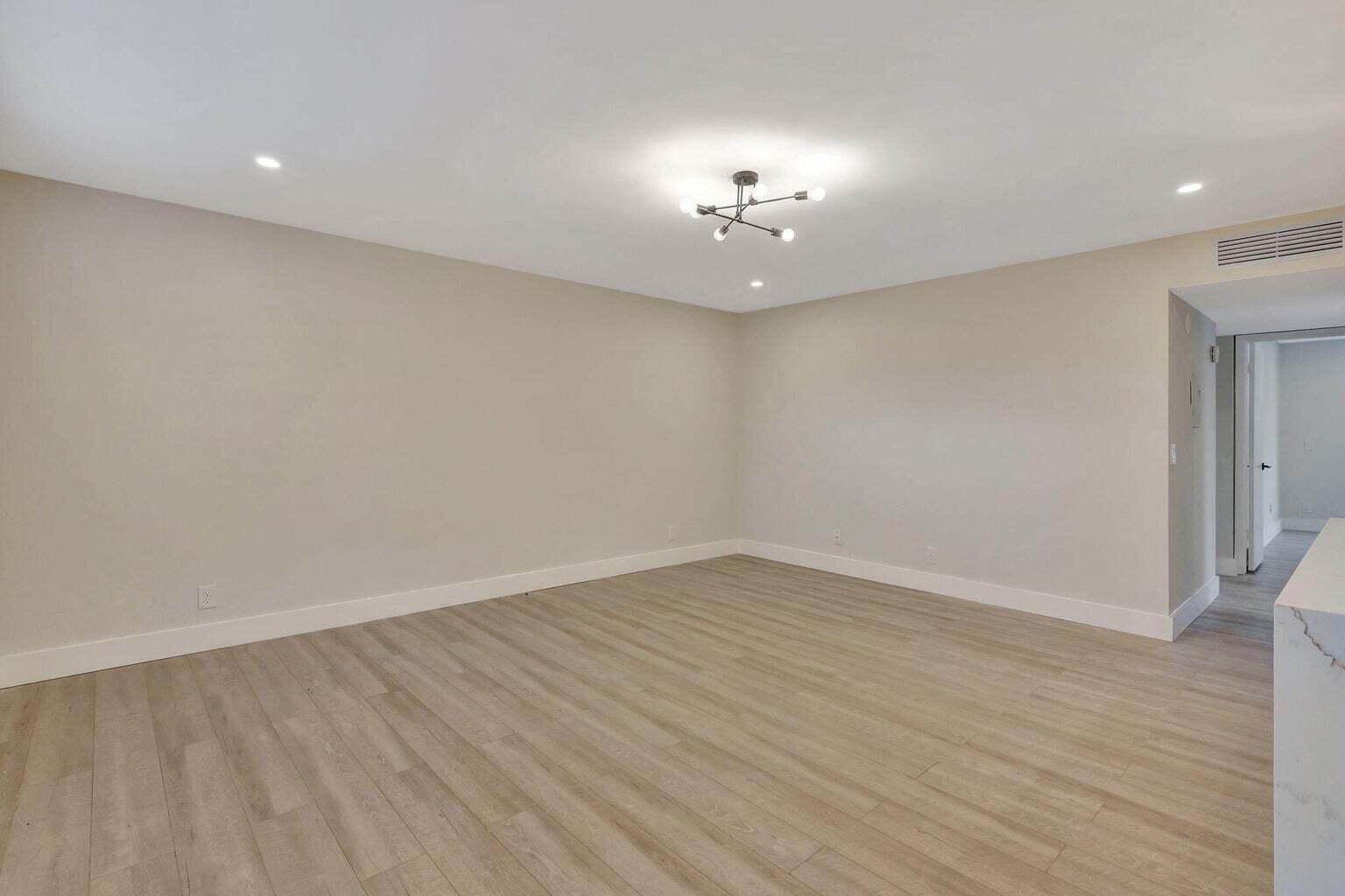 802 Burgundy Q Property Photo 7