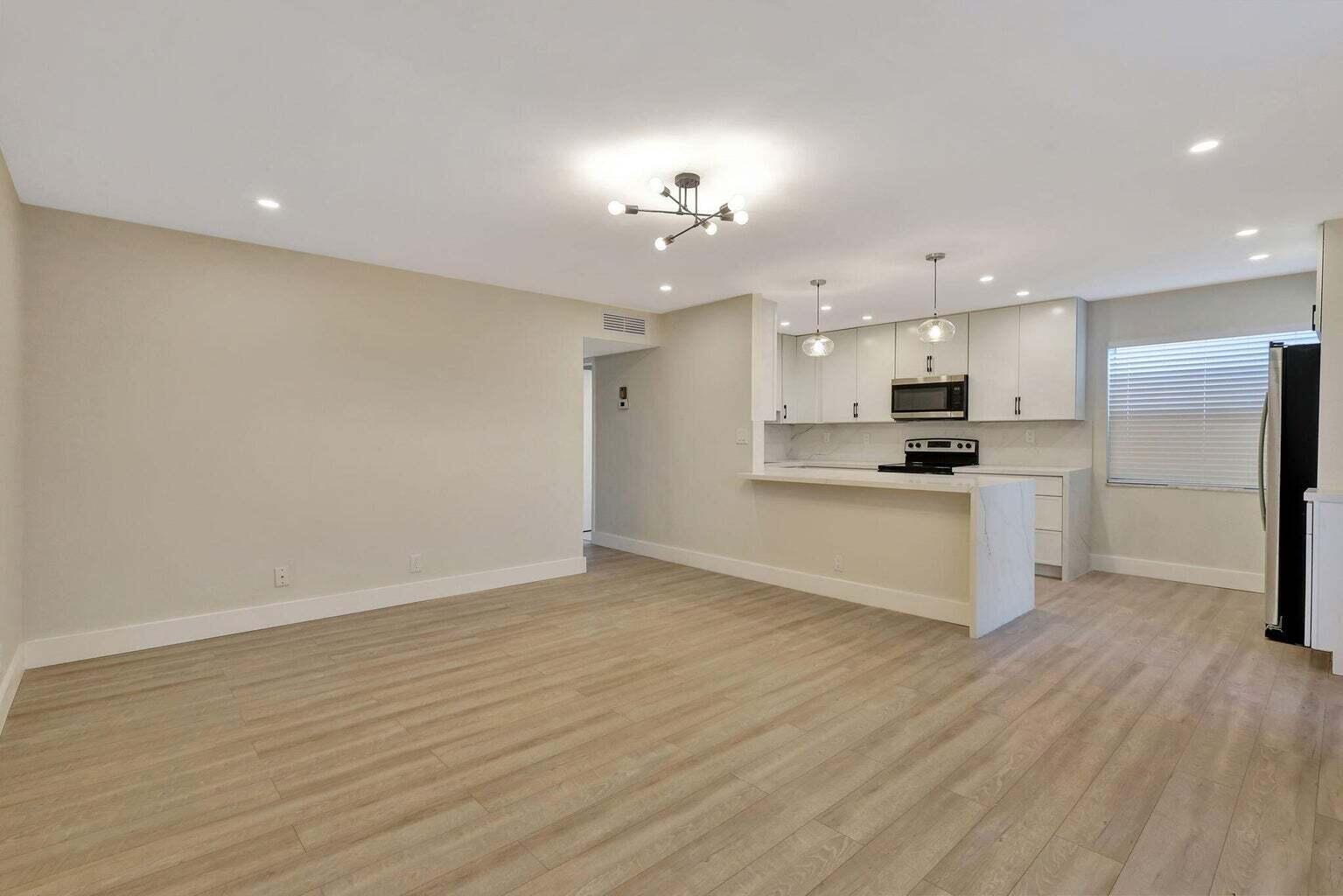 802 Burgundy Q Property Photo 8