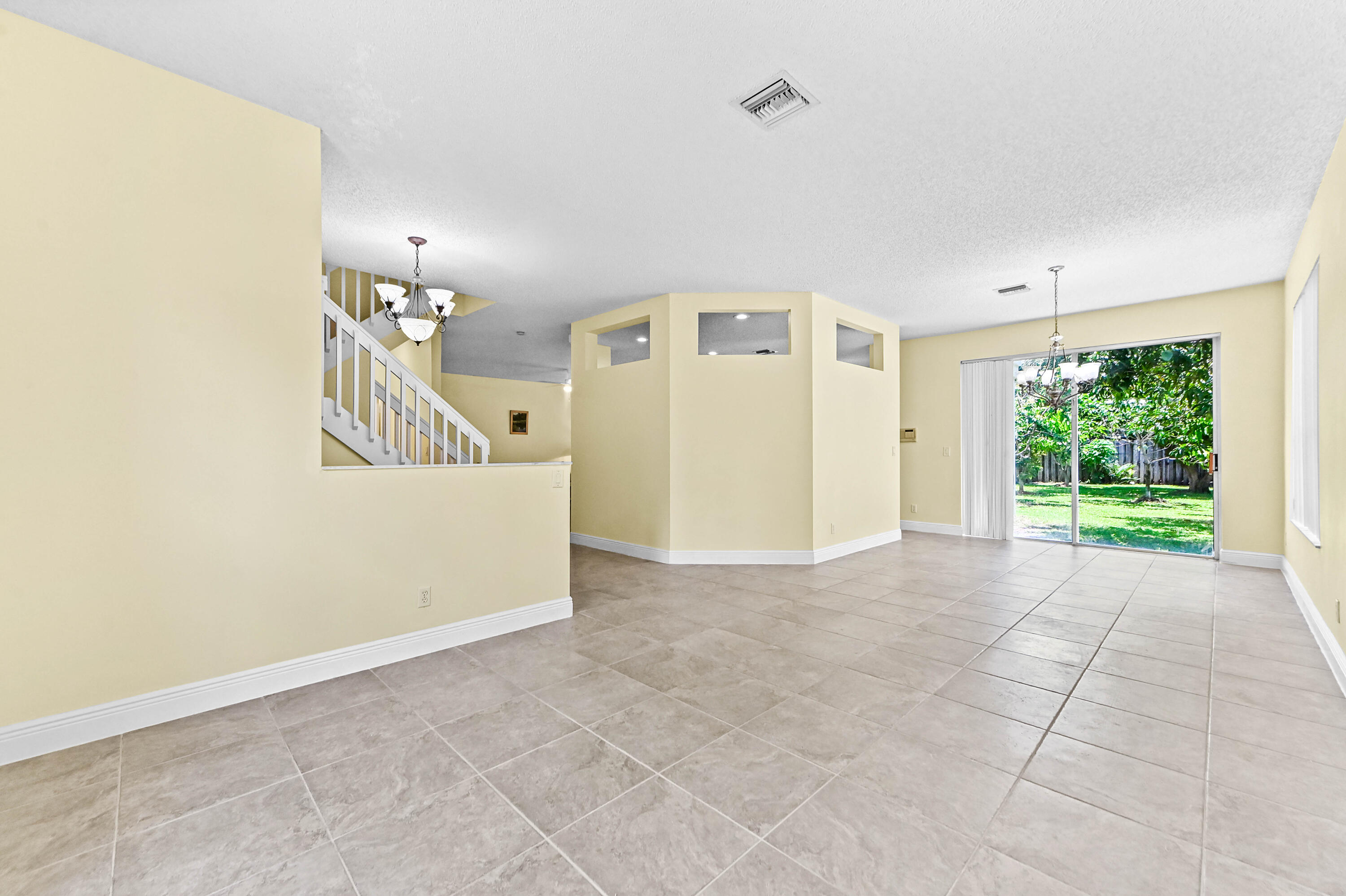 7570 Prescott Lane Property Photo 7