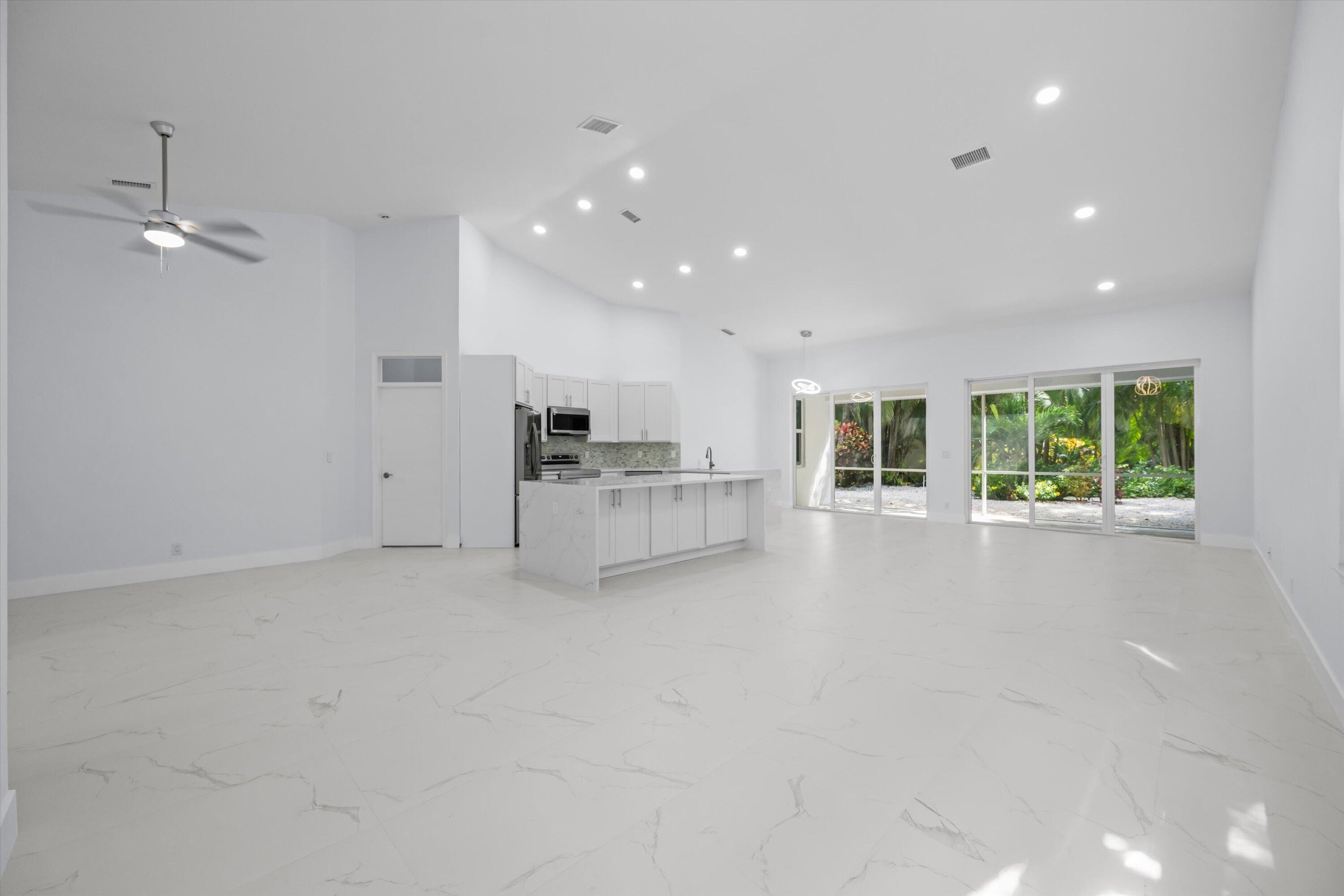 4521 Carlton Golf Drive Property Photo 7