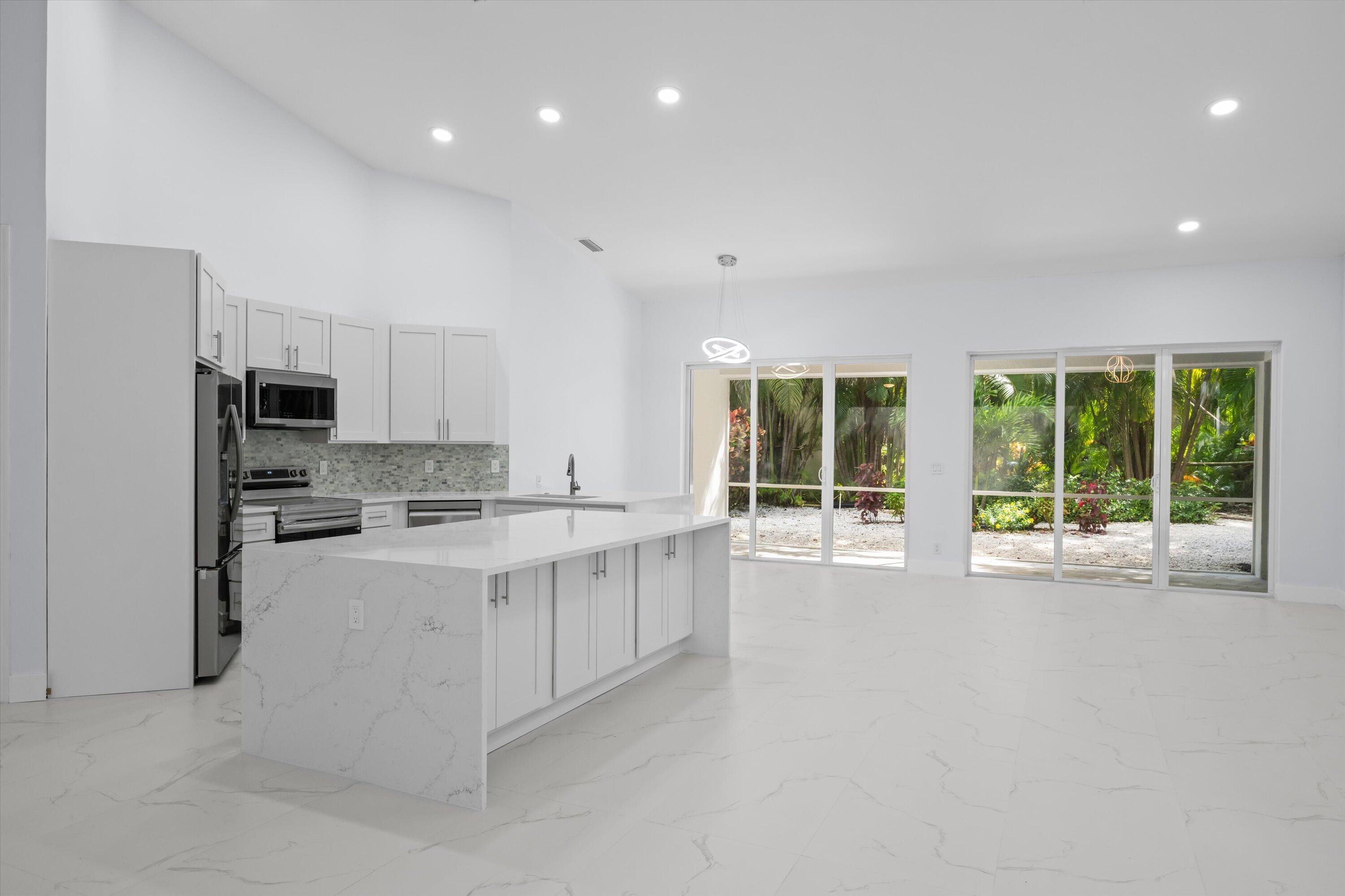 4521 Carlton Golf Drive Property Photo 11