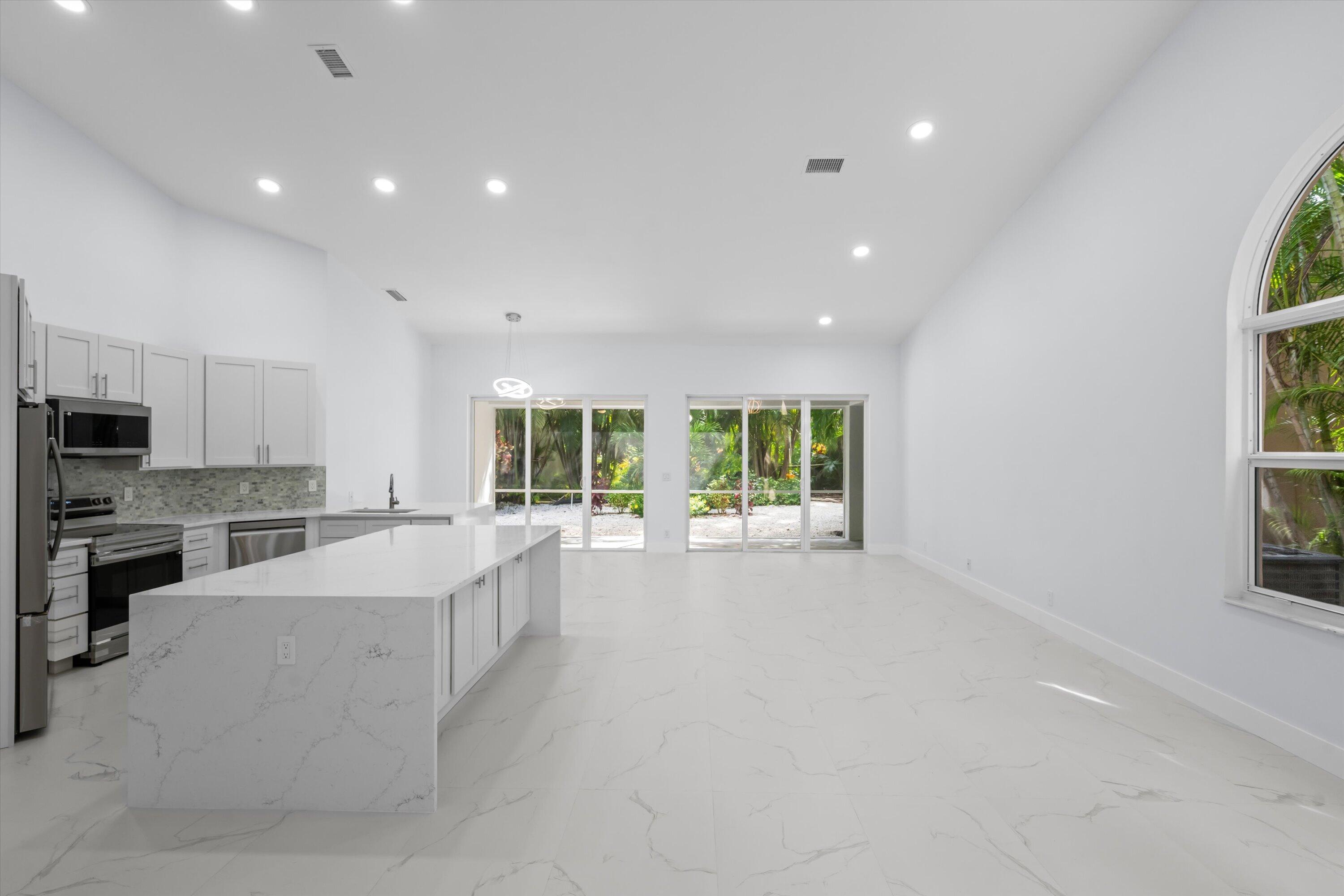 4521 Carlton Golf Drive Property Photo 13