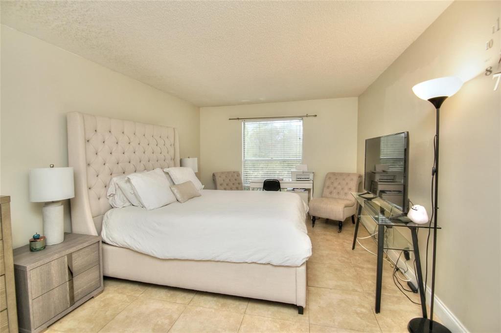 8401 Lagos De Campo Boulevard 306v Property Photo 6