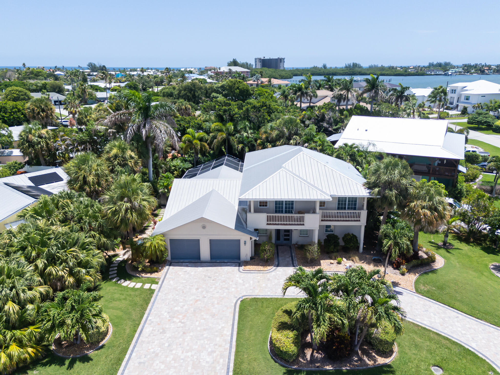 1606 Thumb Point Drive Property Photo 4