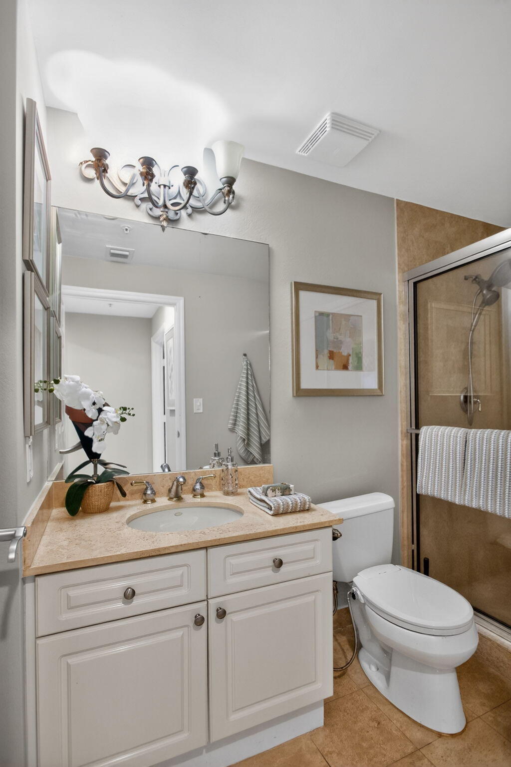 100 S Birch Road 1003f Property Photo 28