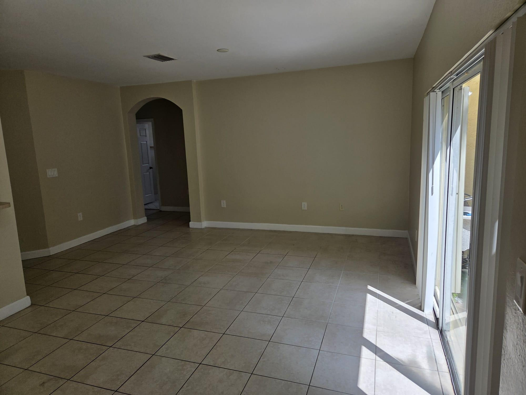 1575 Ne 33 Avenue 101 Property Photo 6